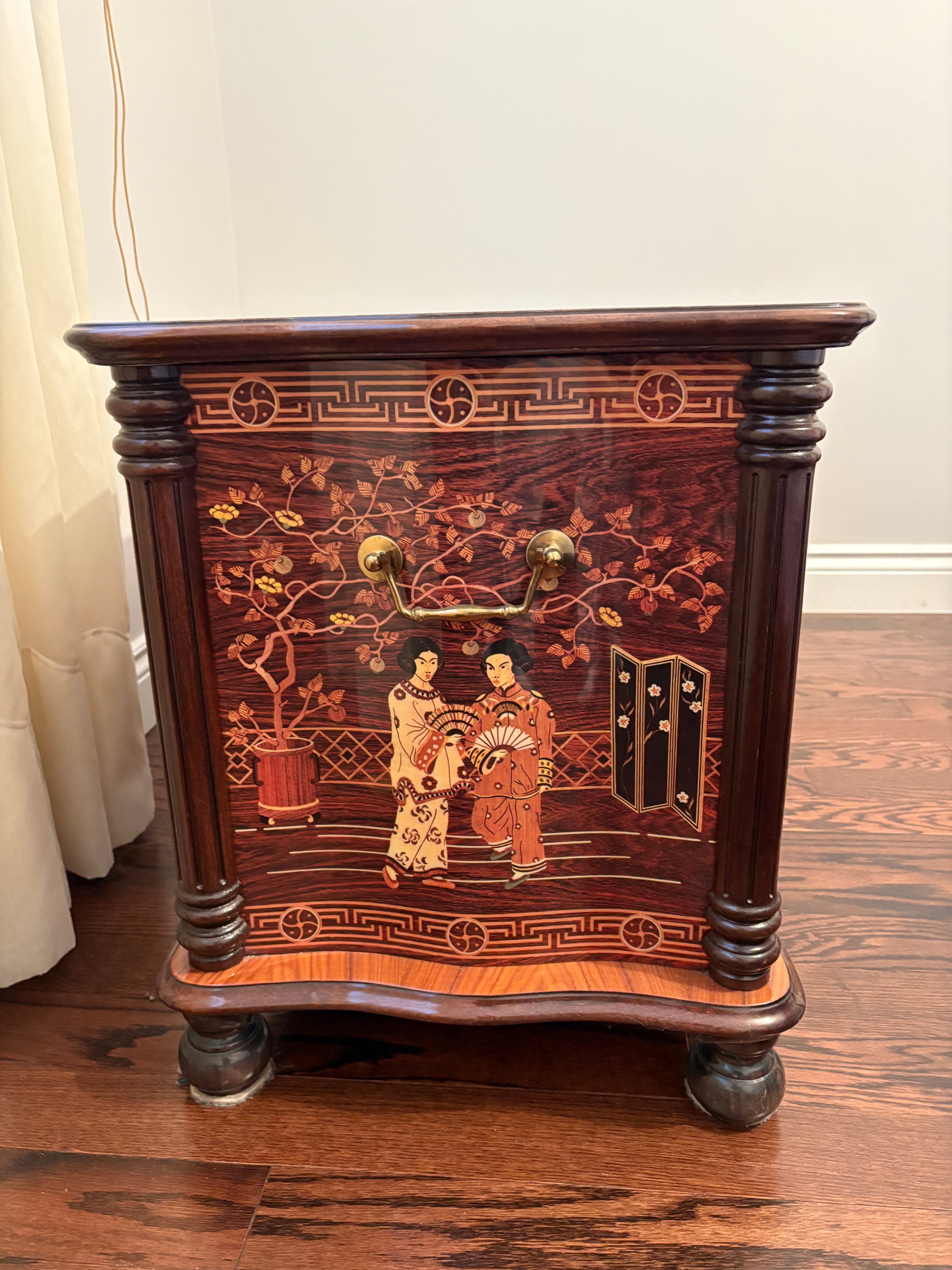 Chinese-Chinoiserie - Lacquered Trunk / Blanket Box - photo 3