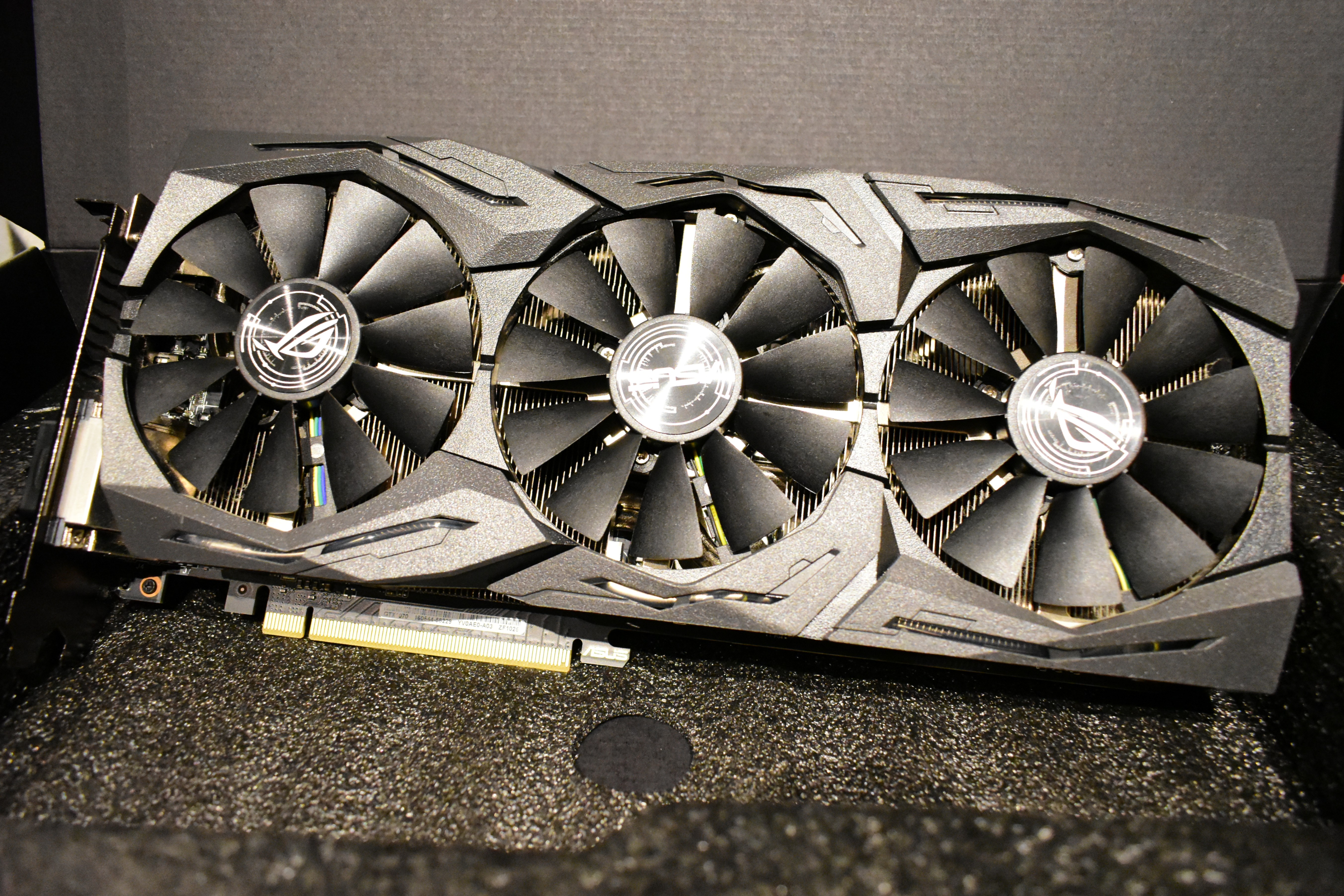 ASUS STRIX GTX 1070 8GB Overclock Edition VR-Ready - photo 2