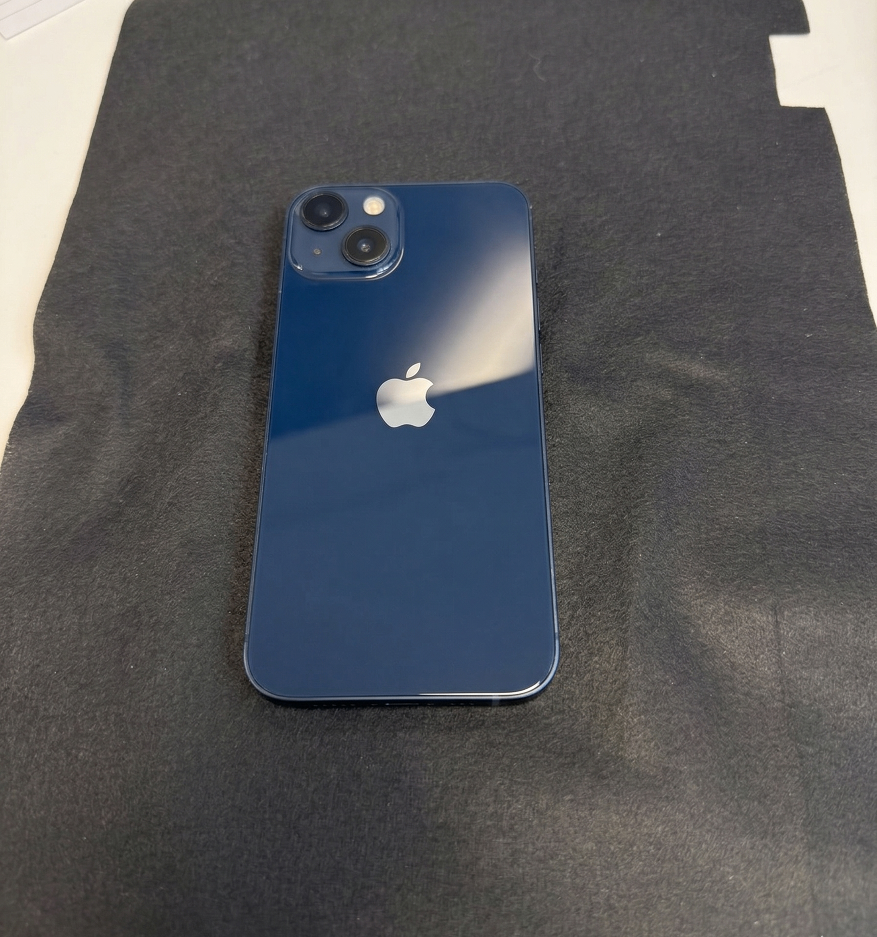 iPhone 13 - 128GB - [Midnight (navy]-Unlocked-Condition, Great - photo 2