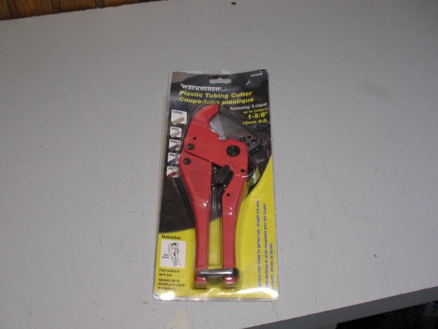 Racheting Plastic Tubing Cutter, BRAND NEW
