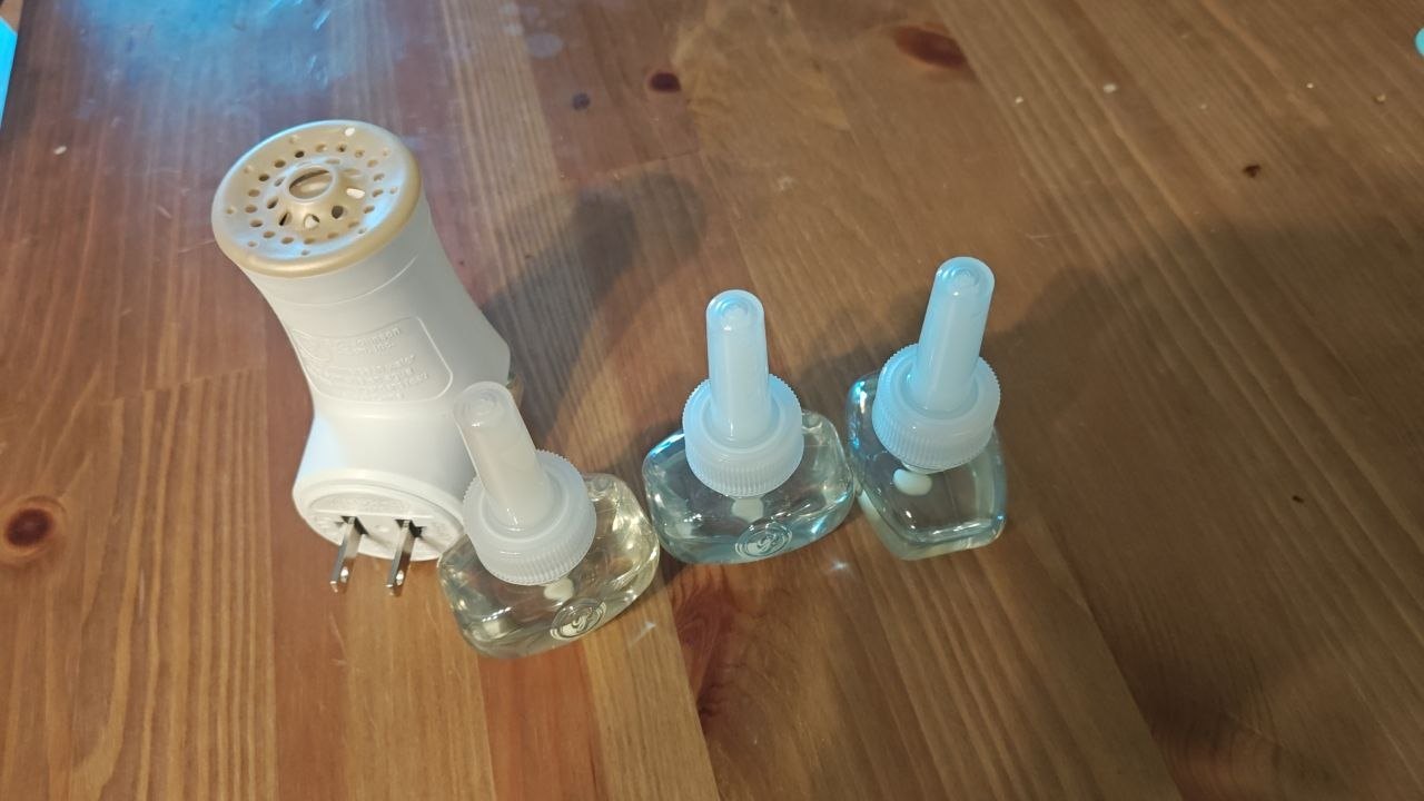 Air Wick Plug-In Air Freshener + Refills (3.5 Total)