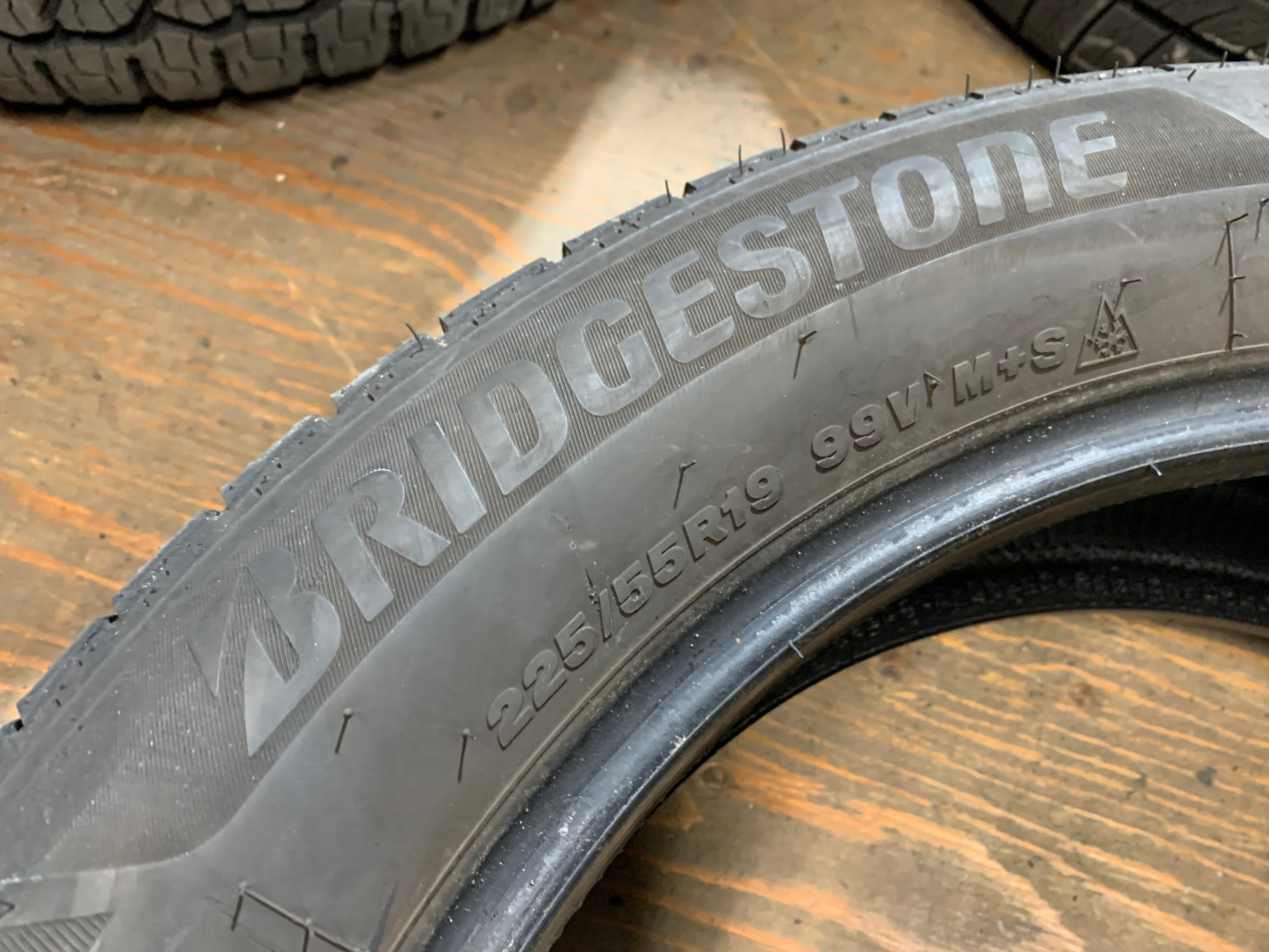 1 X single 225/55/19 00V M+S Bridgestone Weatherpeak with 80% - photo 5