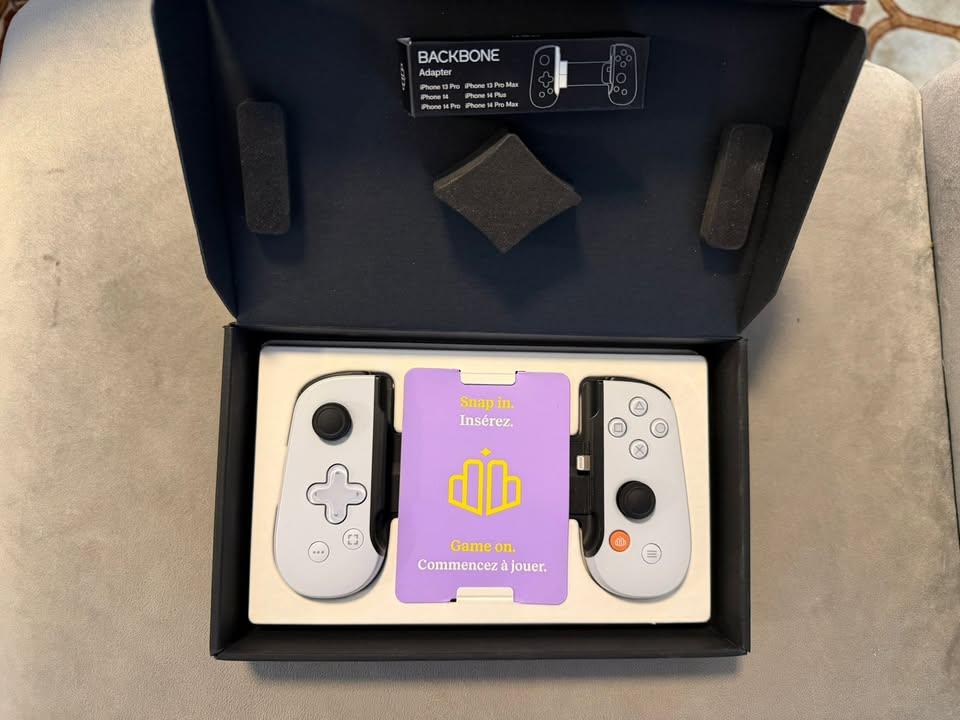 Backbone PlayStation Edition iPhone Controller