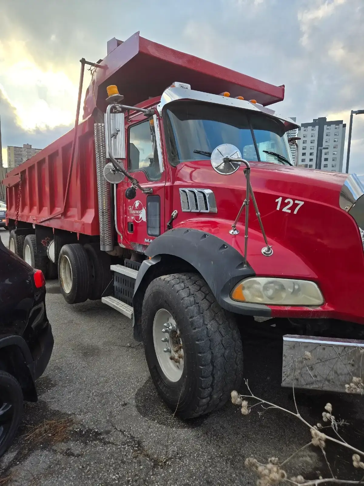 2008 MACK GRANITE gu813 tri-axle dump truck
