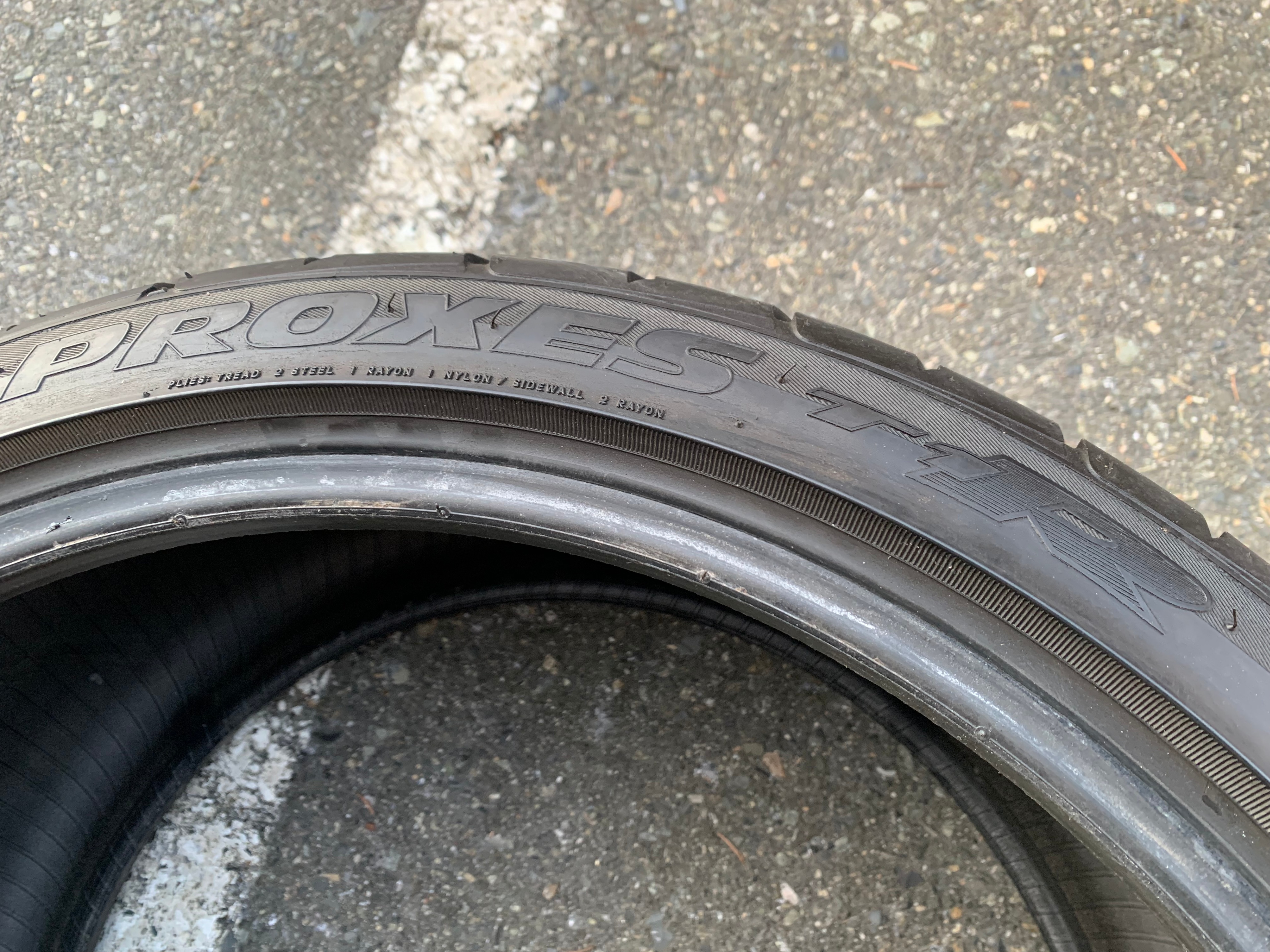 PAIR of 285/30/19 98Y Toyo Proxes T1R with over 85% tread - photo 5