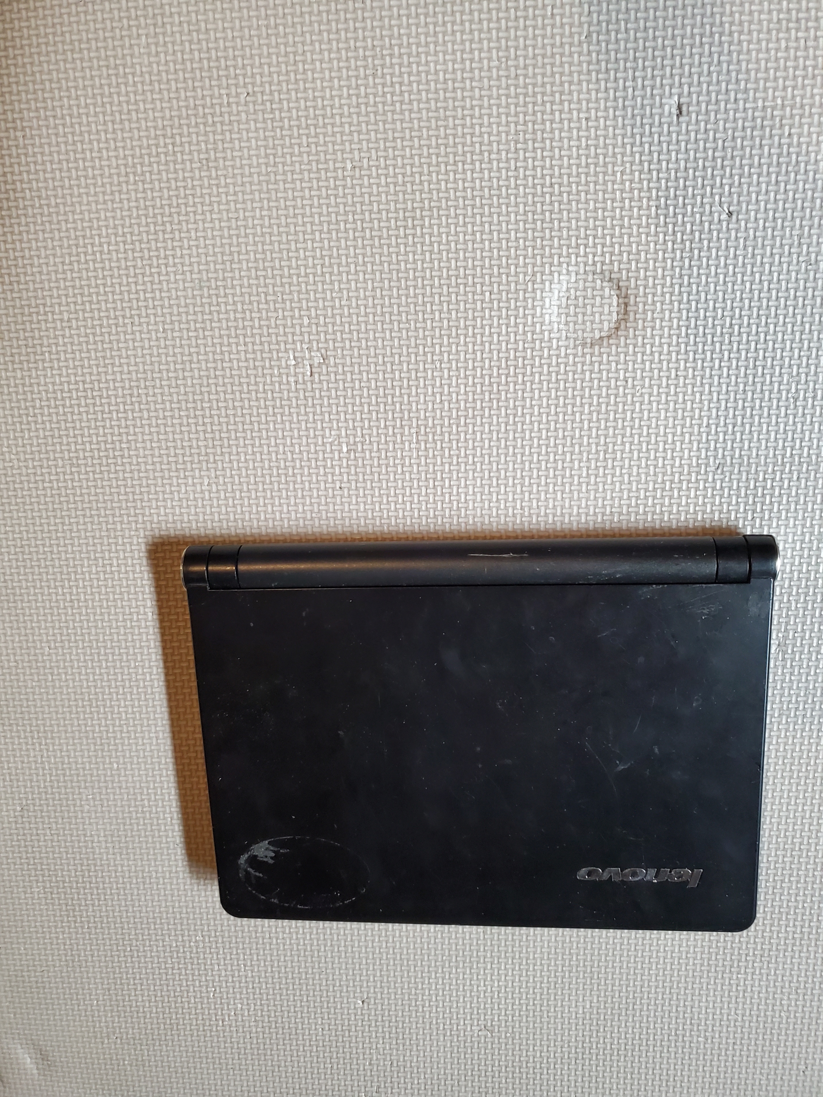 Lenovo Ideapad 11G3G - photo 3