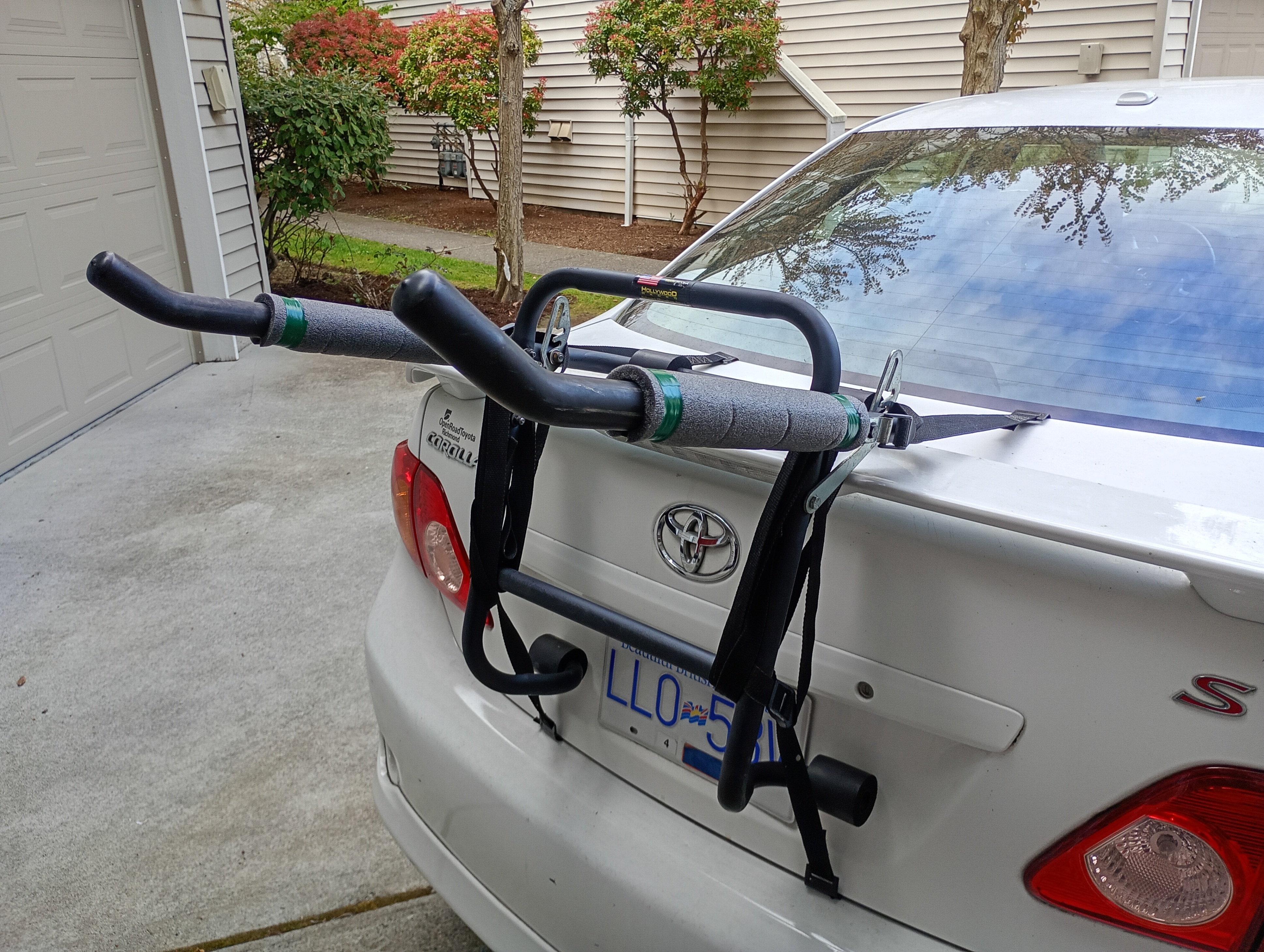 Hollywood trunk bike rack