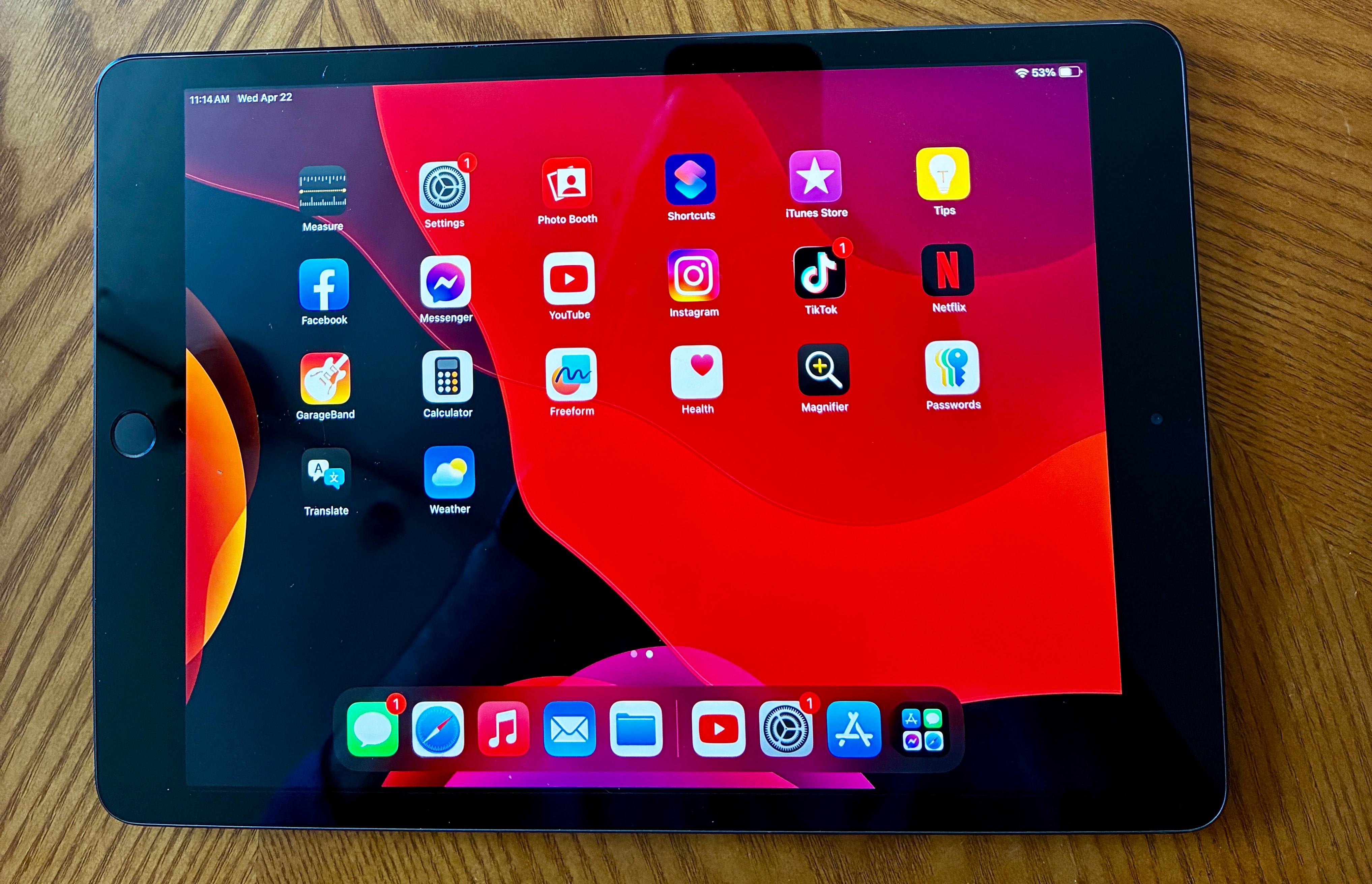 Apple iPad 7th Gen Pristine AND CHEAP!!