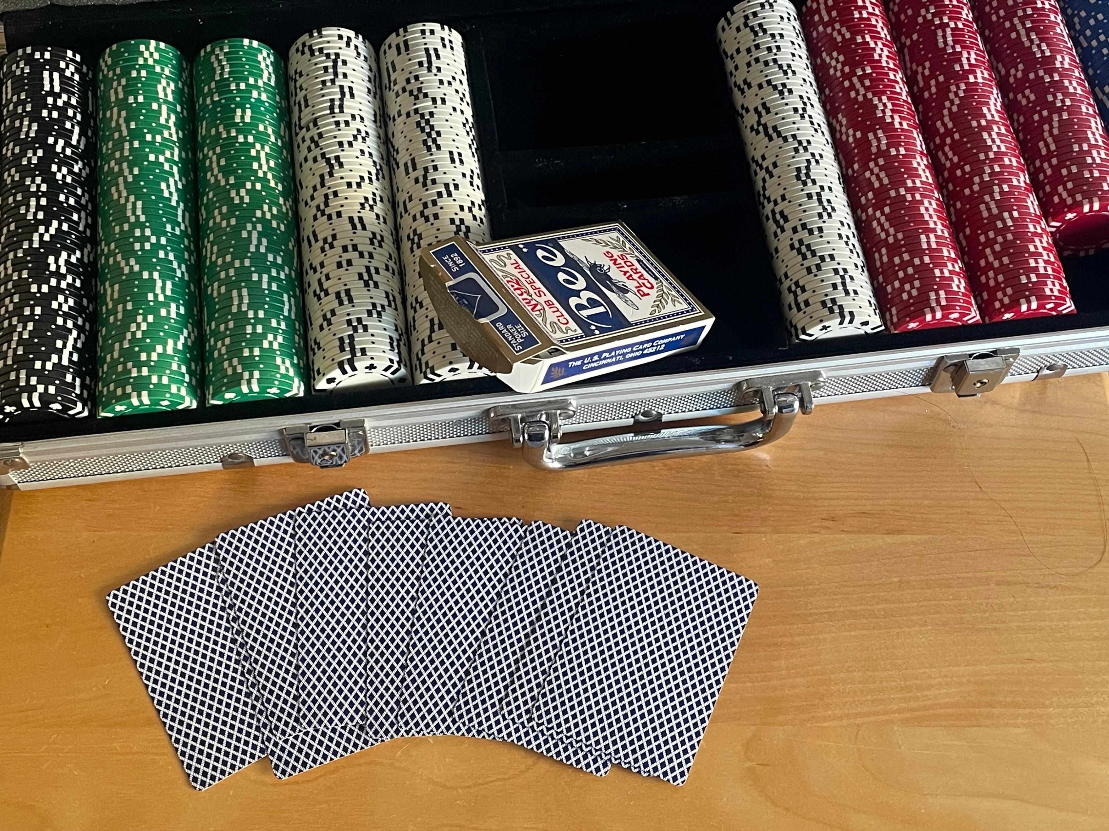 Poker Chip Set with Case - photo 3