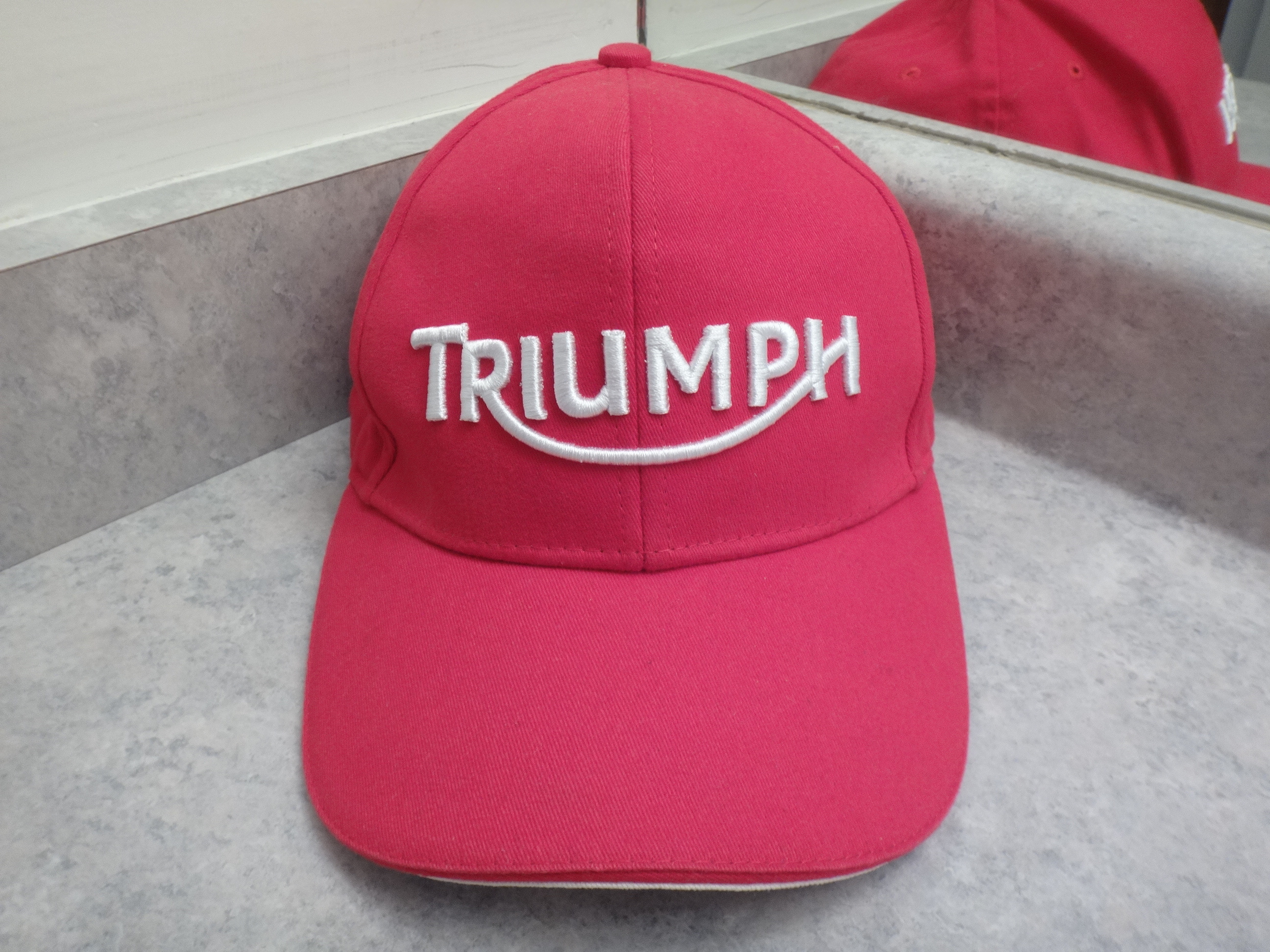 ✅🆕TRIUMPH Motorcycles England Strapback Baseball Hat Cap NEW