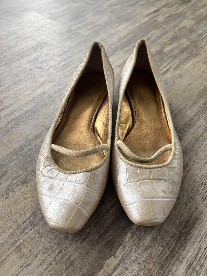 size 8 ladies shoes - photo 2