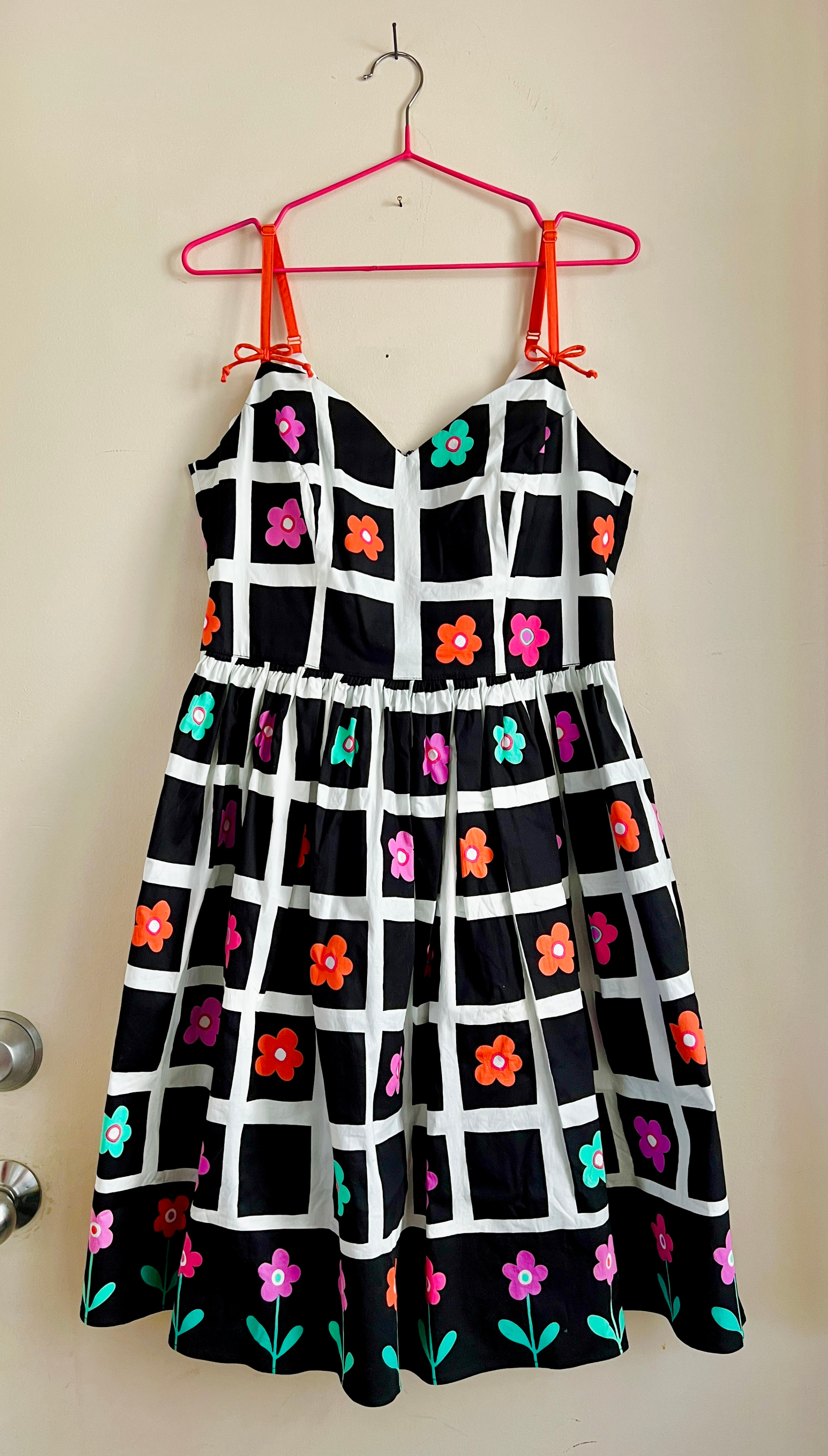 Black & White Checkered Flowers Strap Dress by Hell Bunny - photo 2