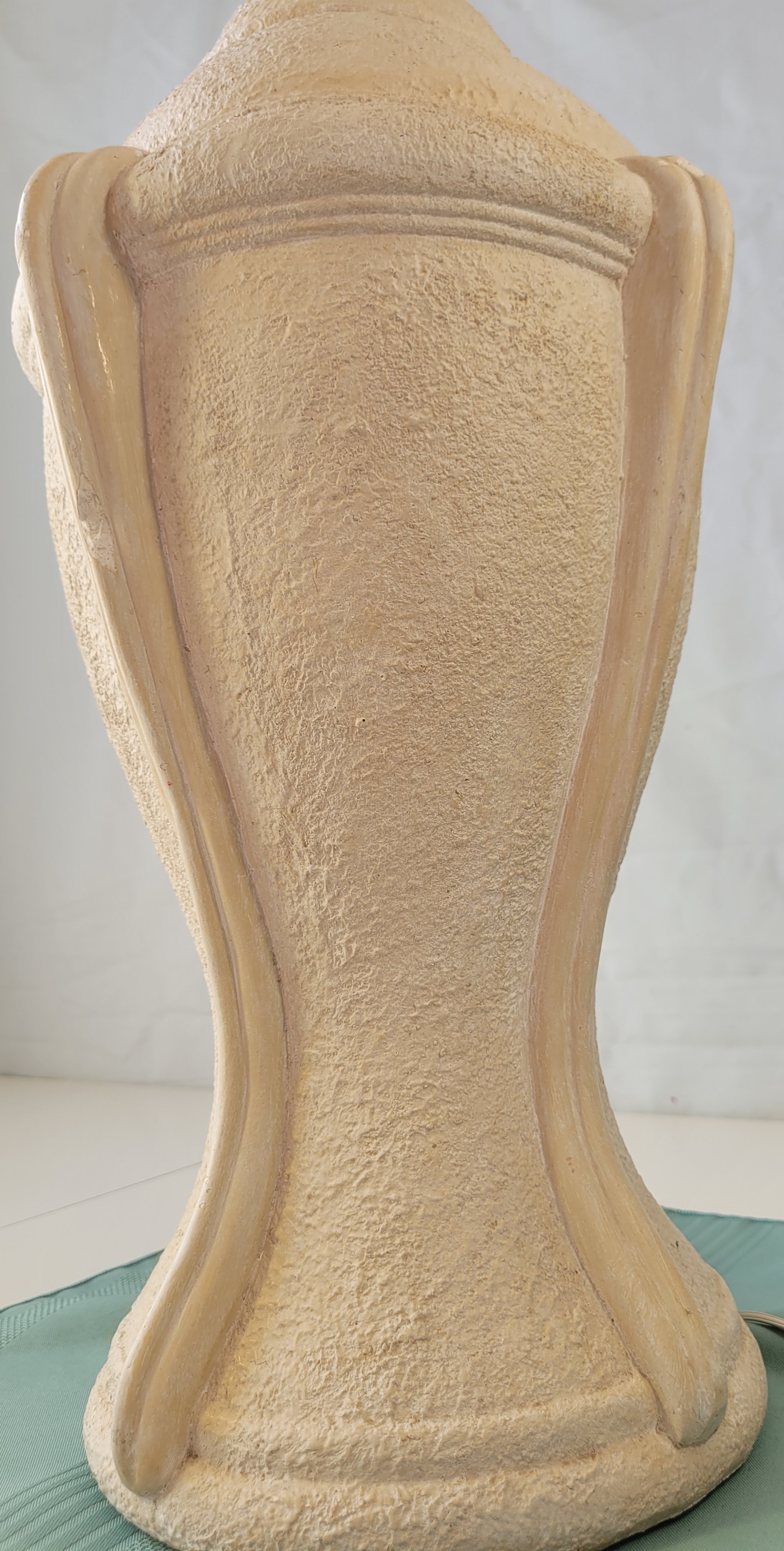 Large Textured Plaster Table Lamp Heavy 80s Brutalist Decor 29" - photo 4