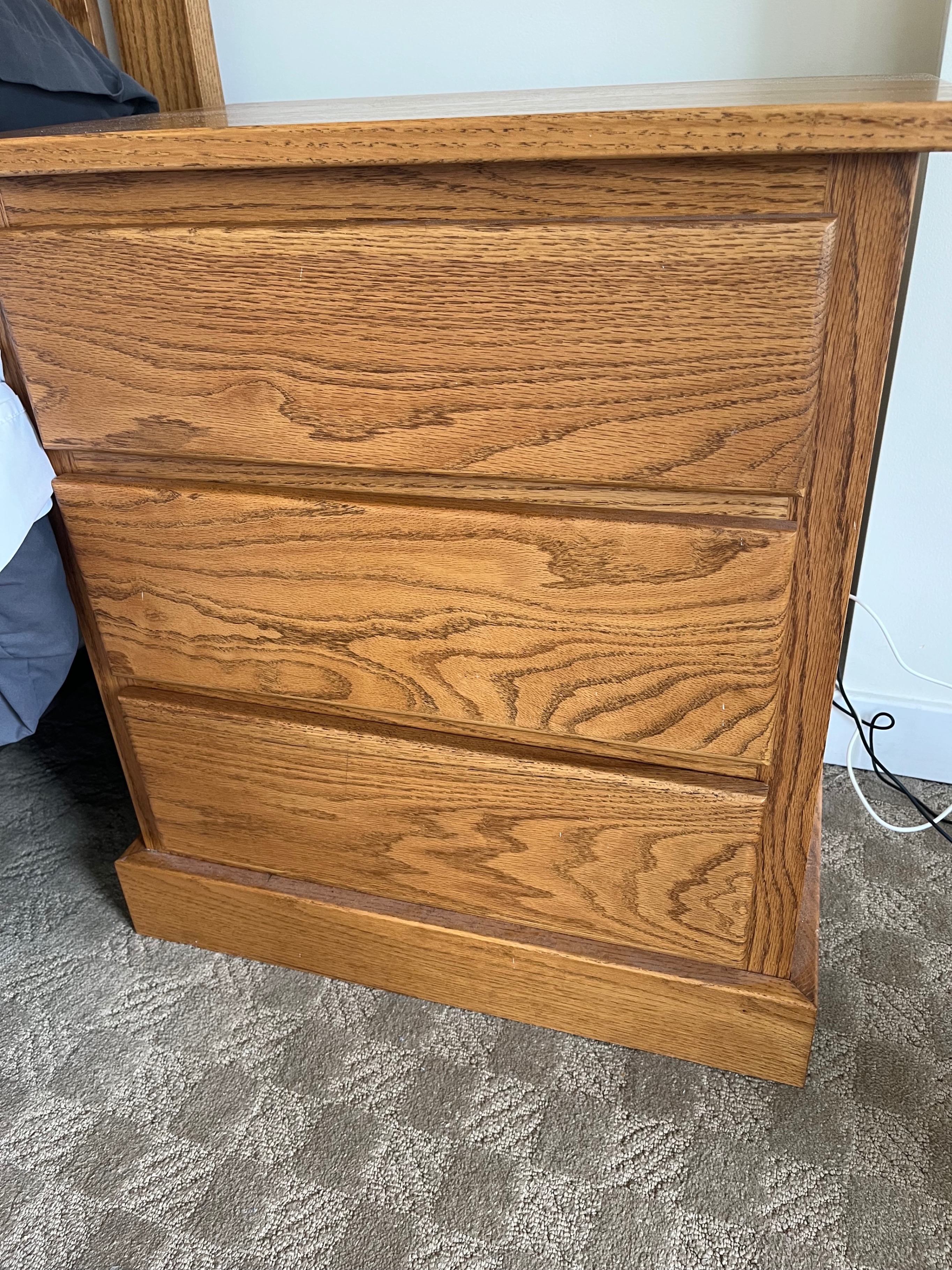 Solid Red Oak 6-Piece Bedroom Set - photo 5