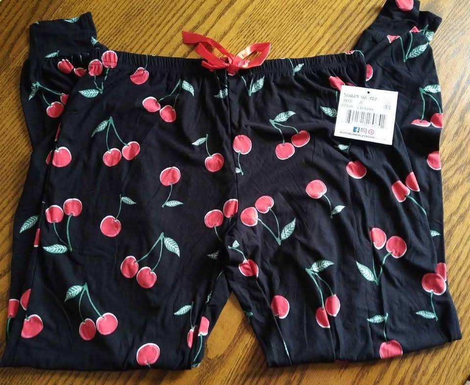 NEW WITH TAGS- LIGHTWEIGHT PJ PANTS