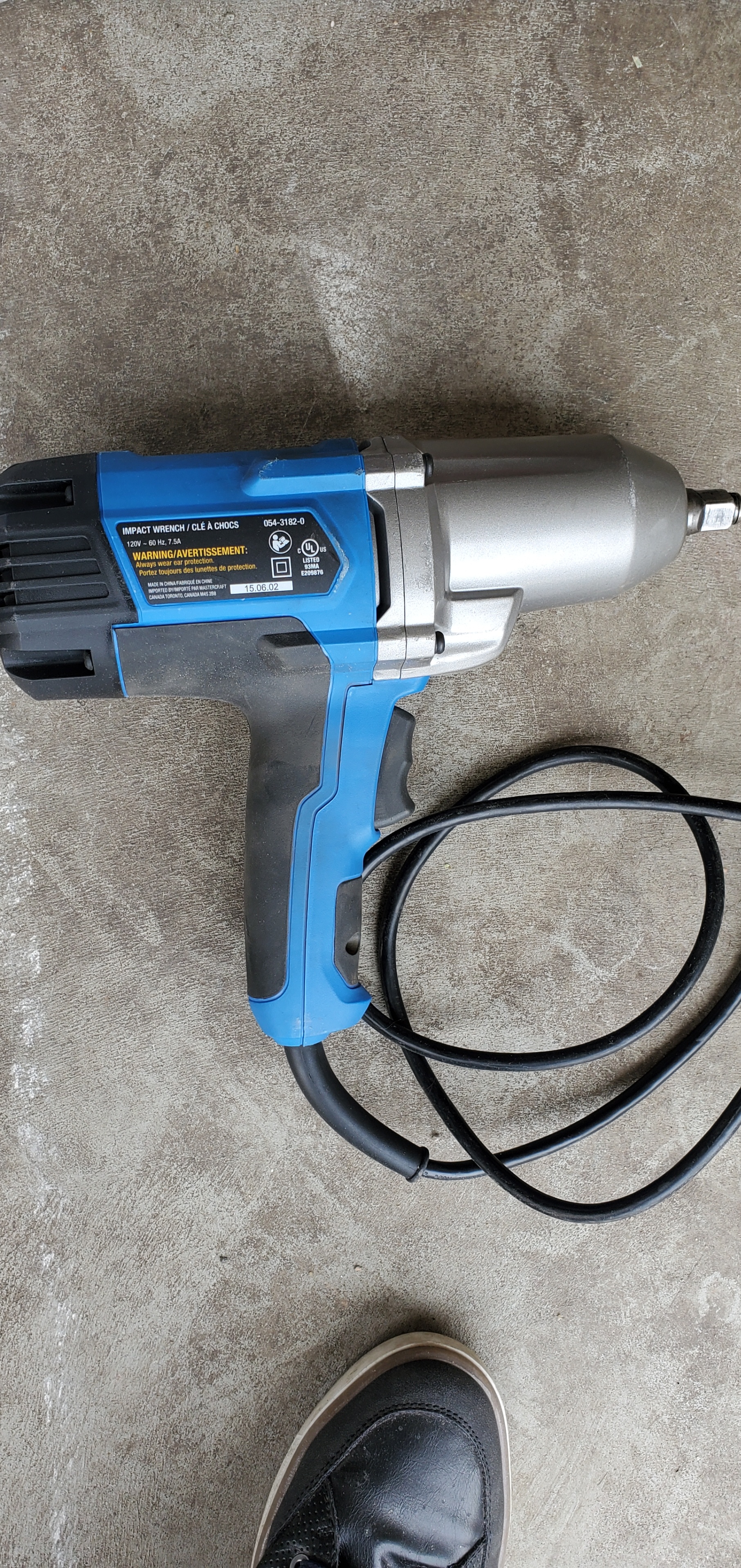 Mastercraft 1/2 corded impact wrench and 21mm socket - photo 3