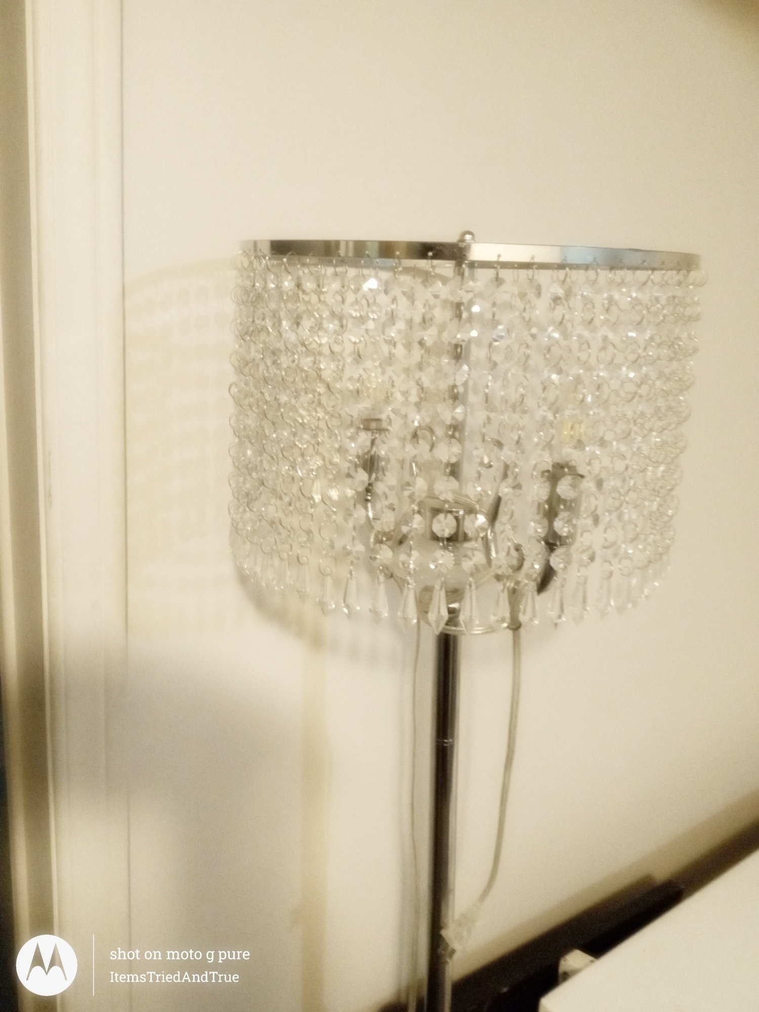 Elegant Crystal Floor Lamp – Modern Glam Lighting - photo 2
