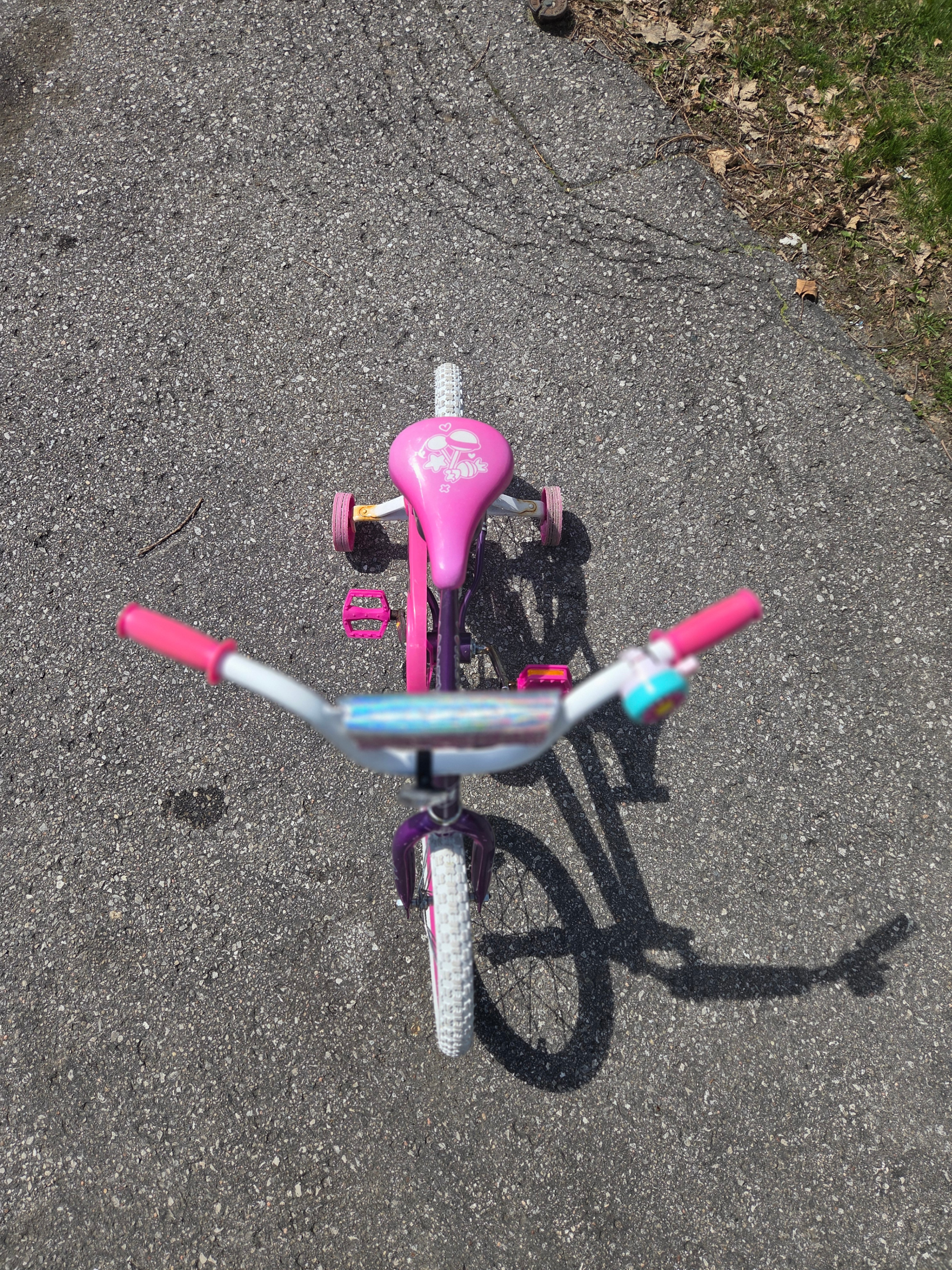 Huffy "Razzle" Girls Tricycle - photo 2