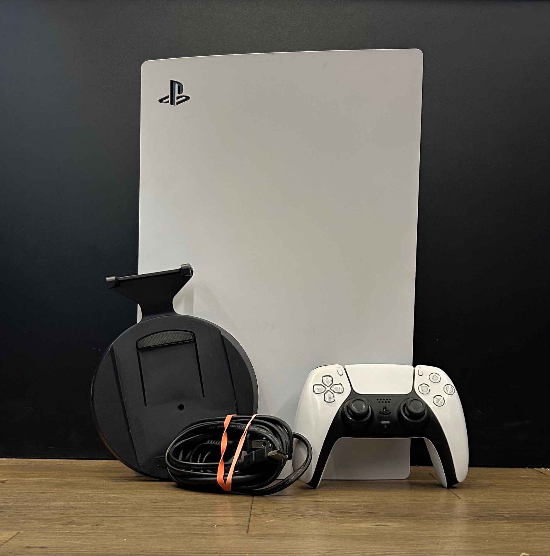 PS5 Disc Edition + Stand