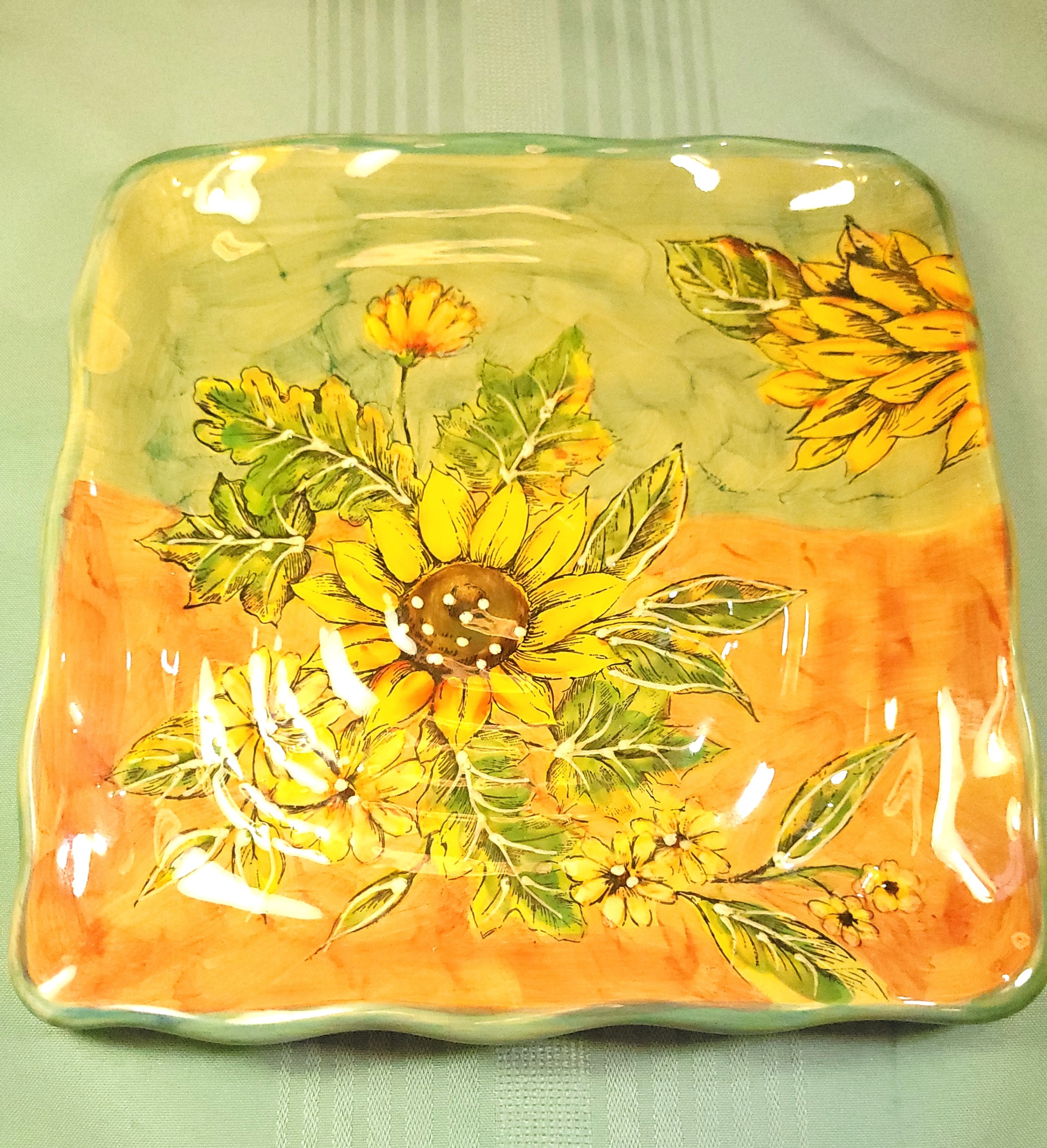 Hand Painted Sunflower Ceramic Square Plate, Circa 2001 - photo 5