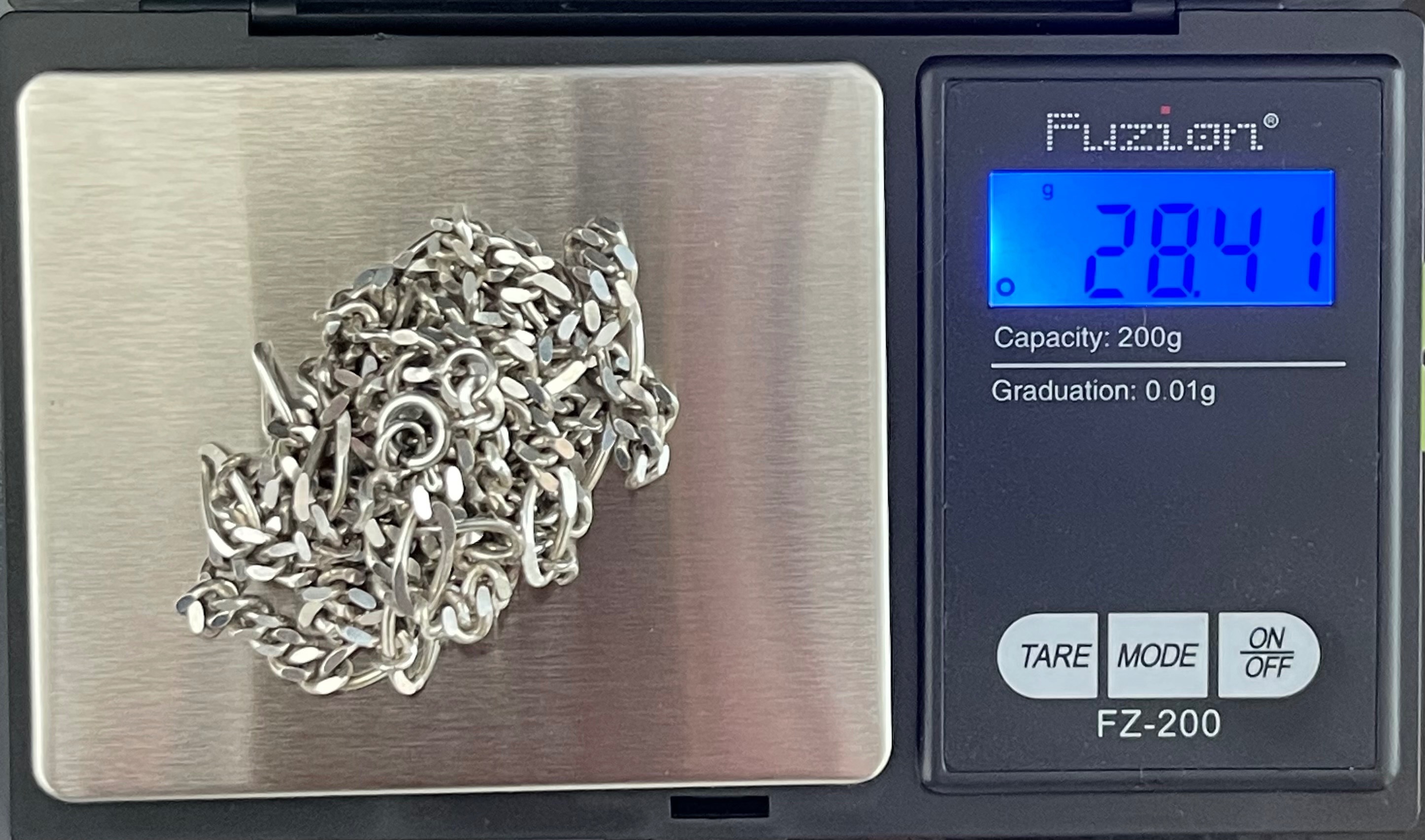 Heavy 31" Vintage Italian Sterling Silver Figaro Chain – 28g - photo 4
