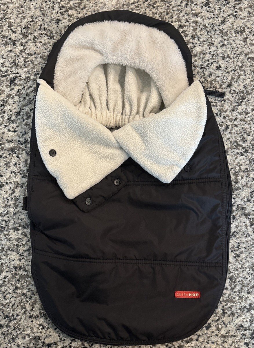 Skip Hop Stroll & Go Three-Season Footmuff - Black