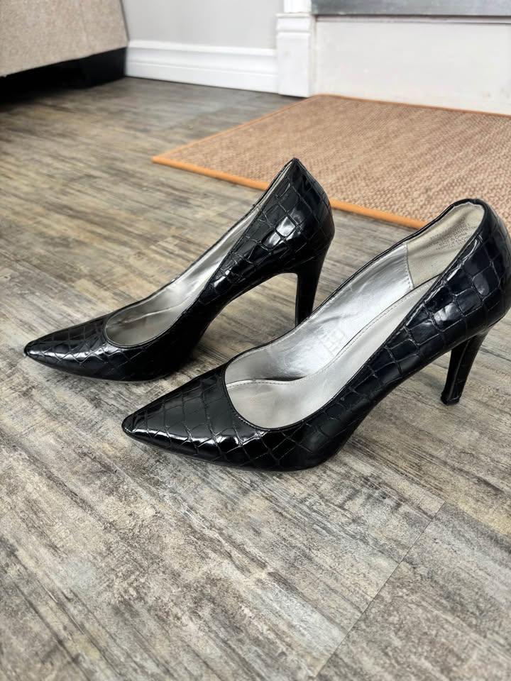 Size 8 high heels