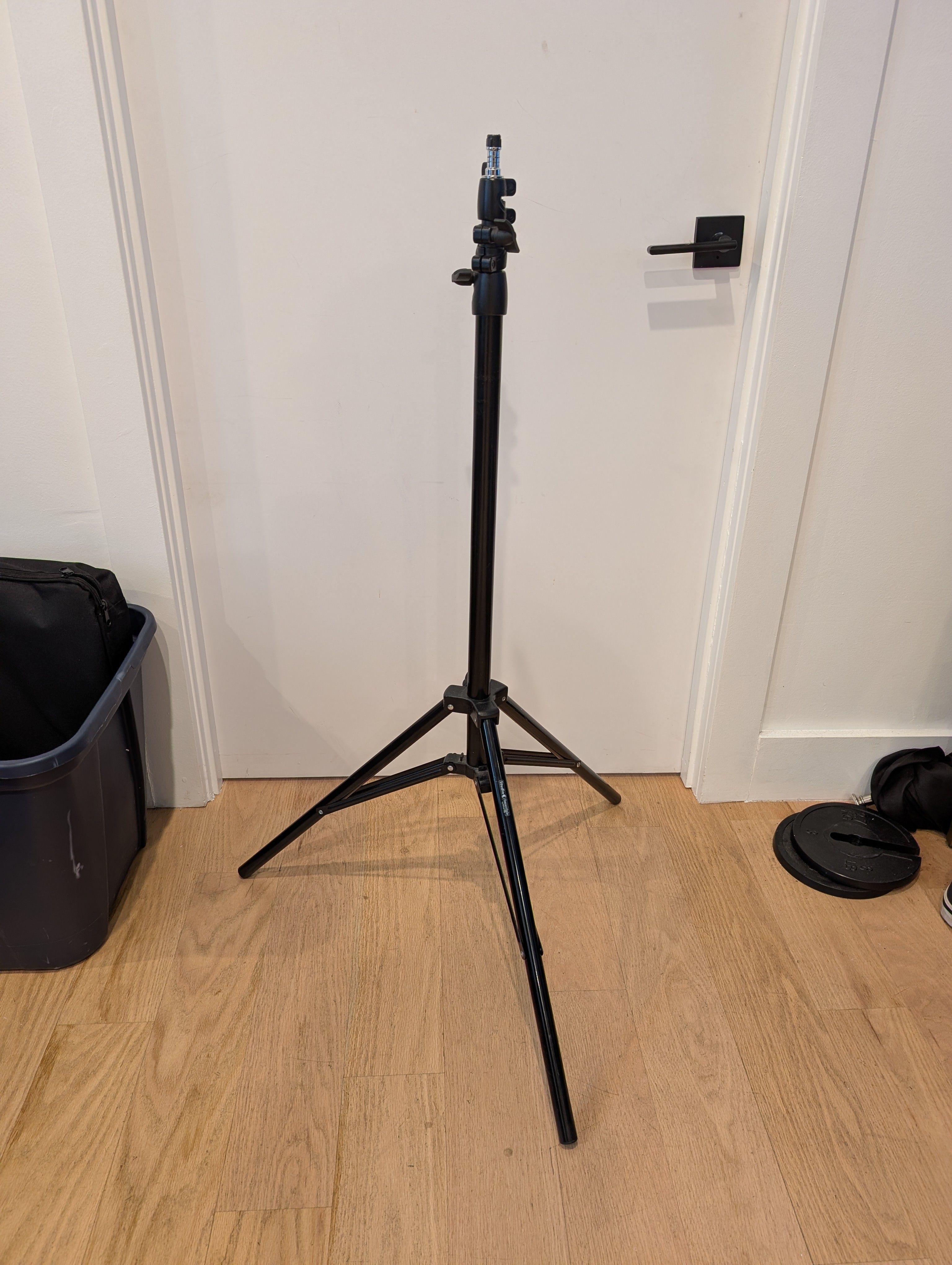 Dracast DRRNG180B bi-color ring light with tripod stand - photo 4