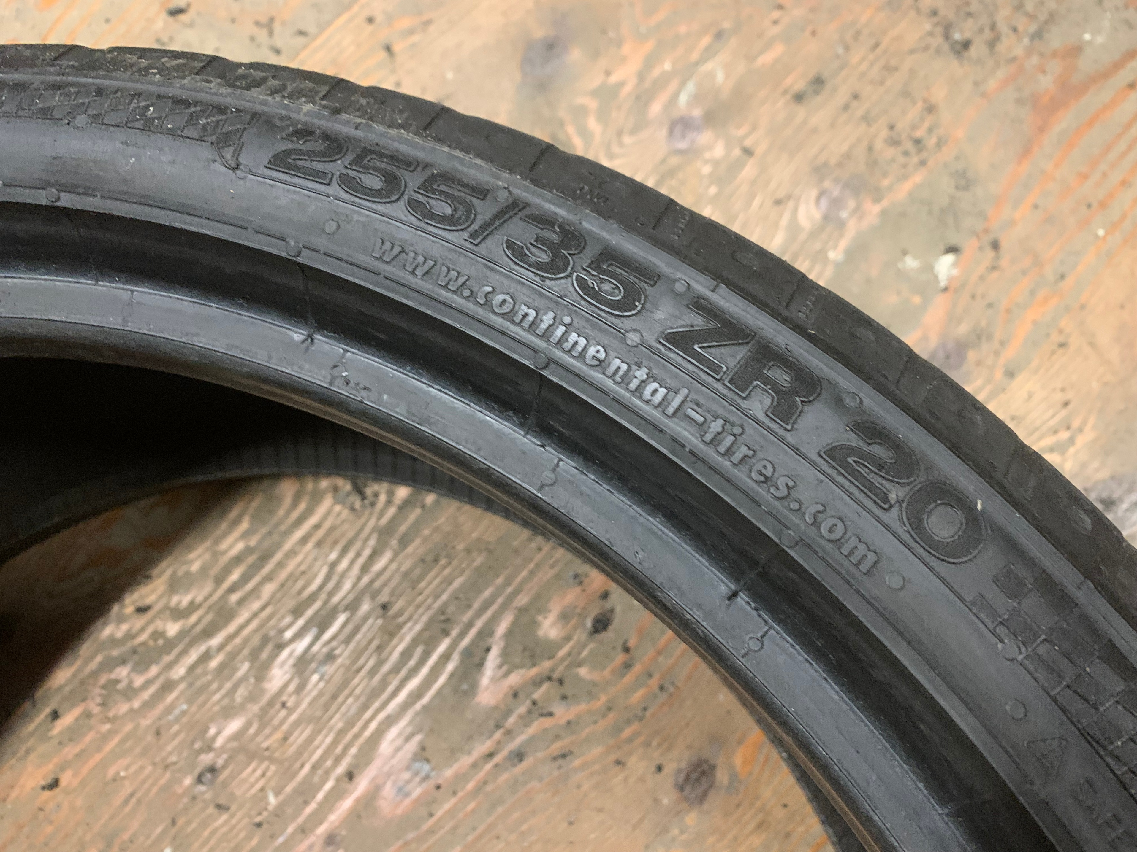PAIR of 255/35/20 Continental Sport contact 2 MO with 50/60% - photo 5