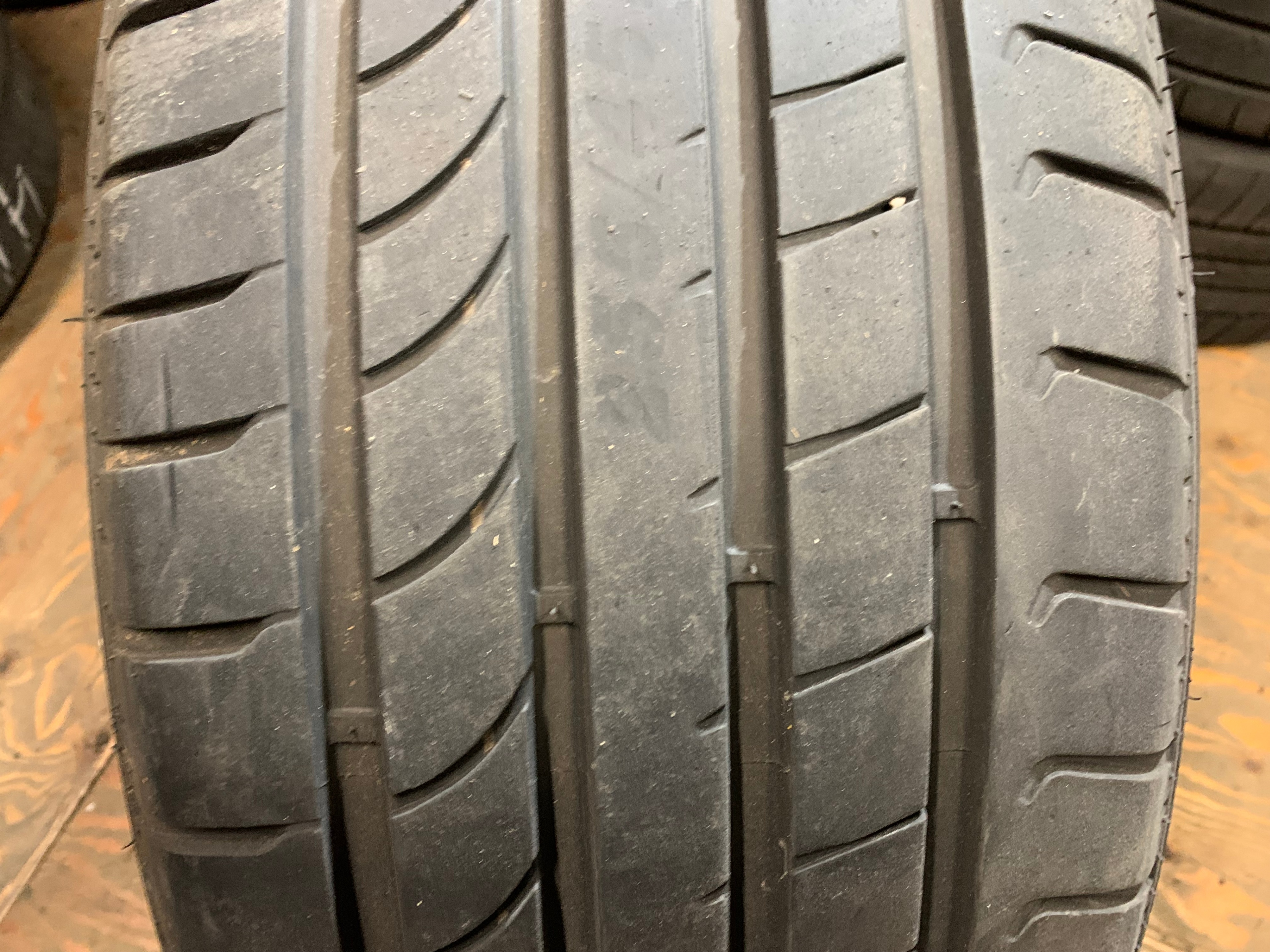 1 X single 255/45/19 M+S 104W Boto Vantage H-7 with 90% tread - photo 2