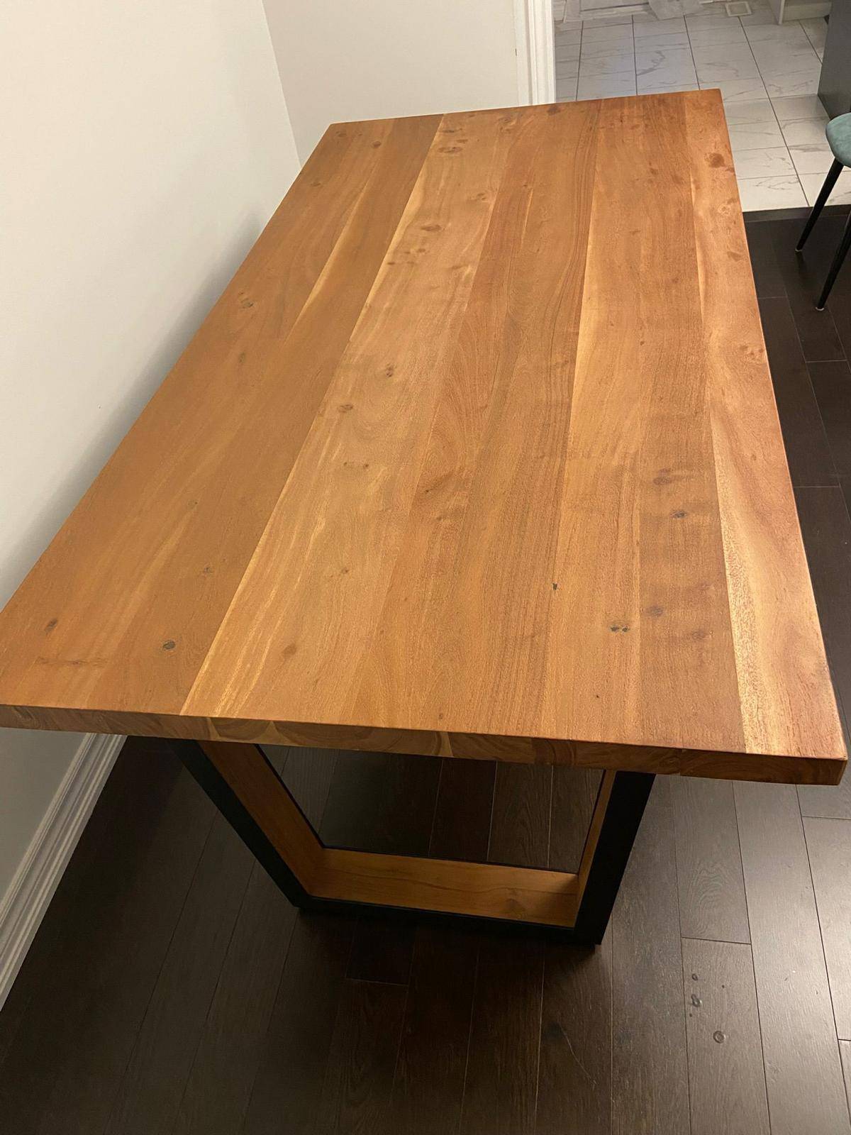Solid Wood Dining Table – Modern Rustic Look - photo 3