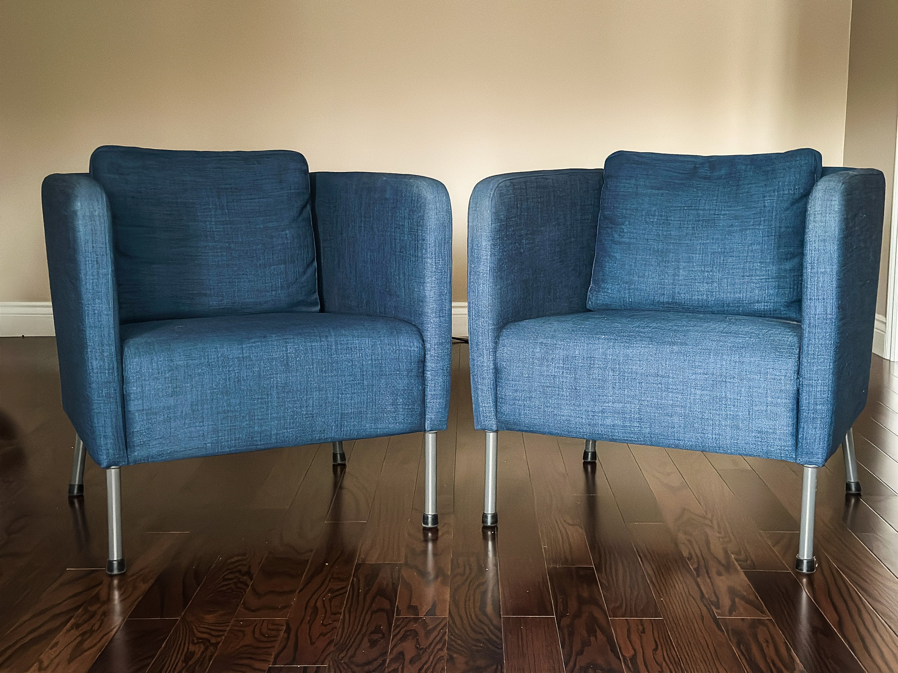 IKEA EKERÖ armchair in Skiftebo dark blue fabric