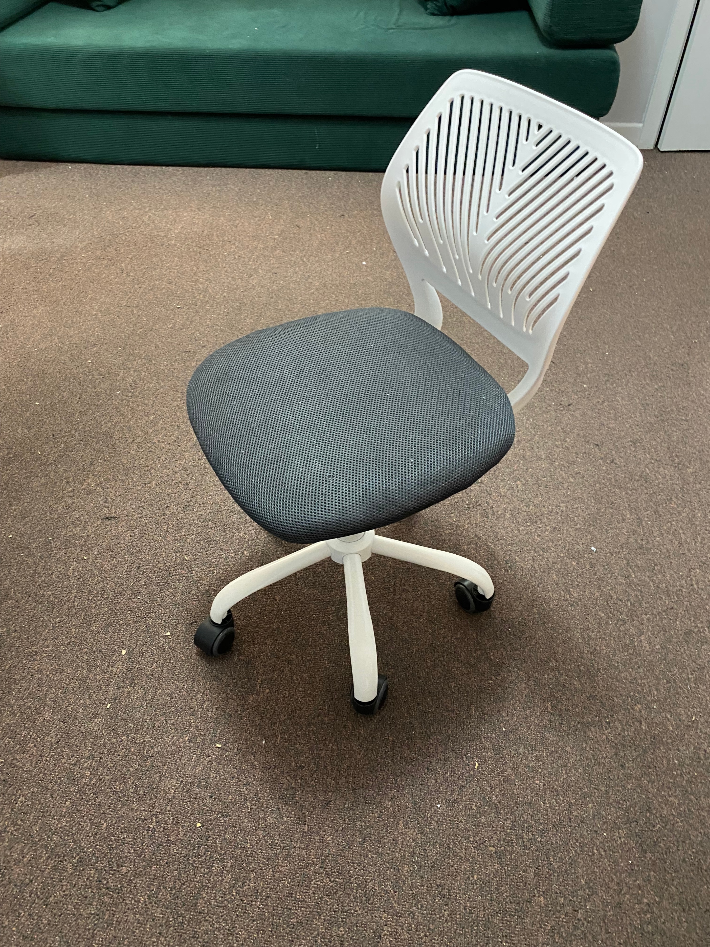 White & Grey Office Chair - photo 3
