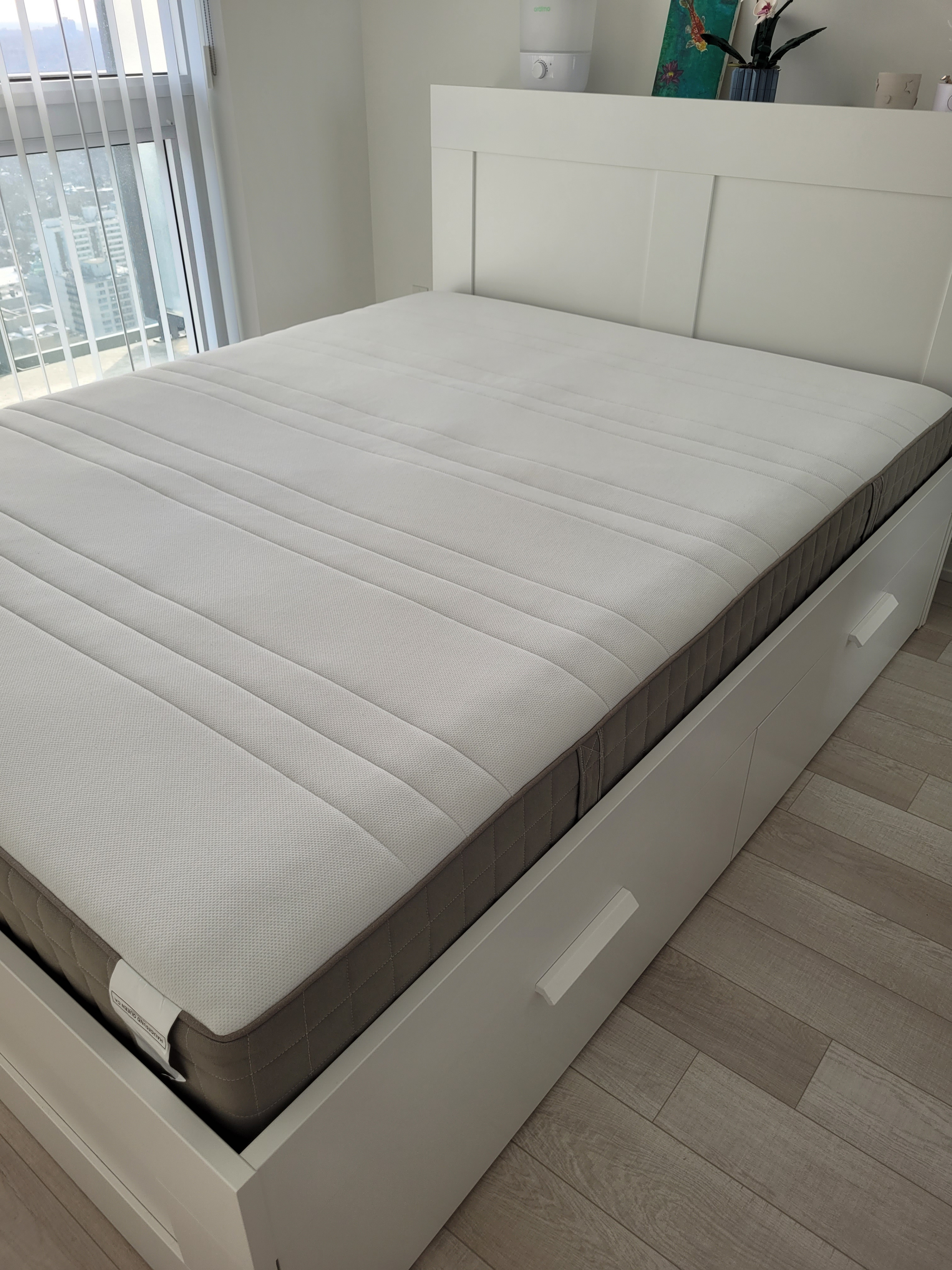 IKEA Queen Mattress HAUGESUND Smoke/Pet Free Available 28th Apr. - photo 4