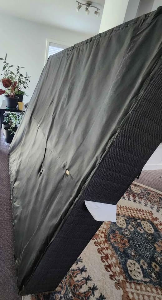 Queen box spring - photo 2