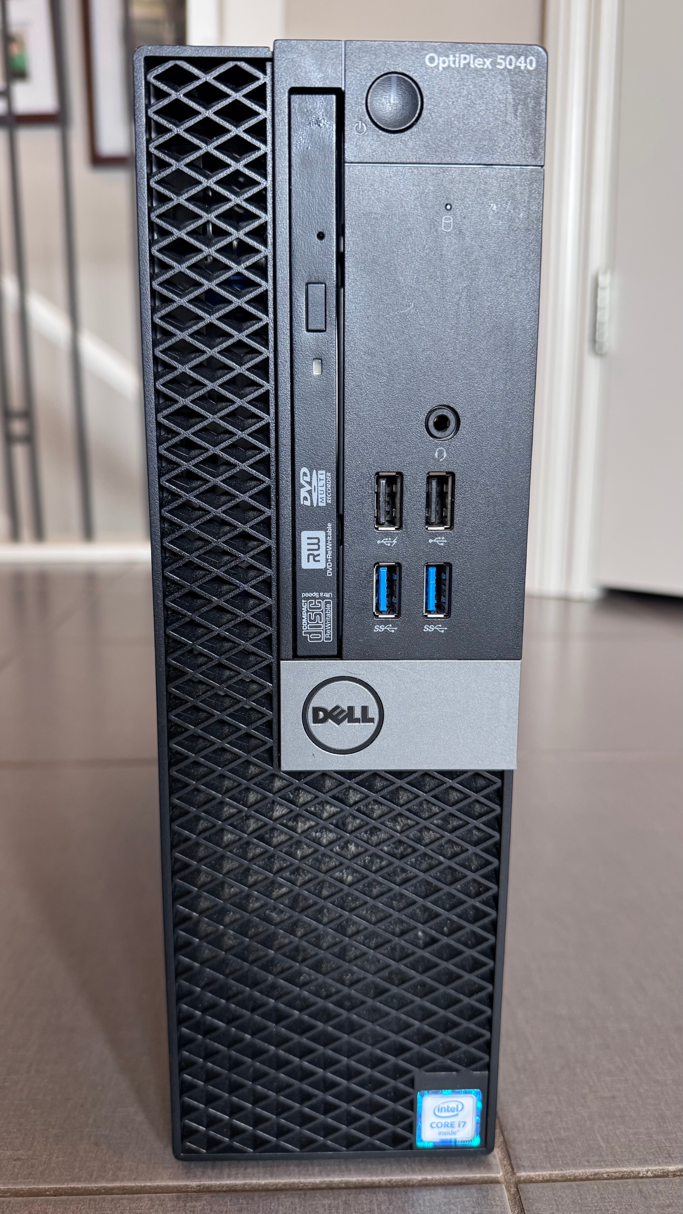 Dell Optiplex 5040 Small Form Factor PC