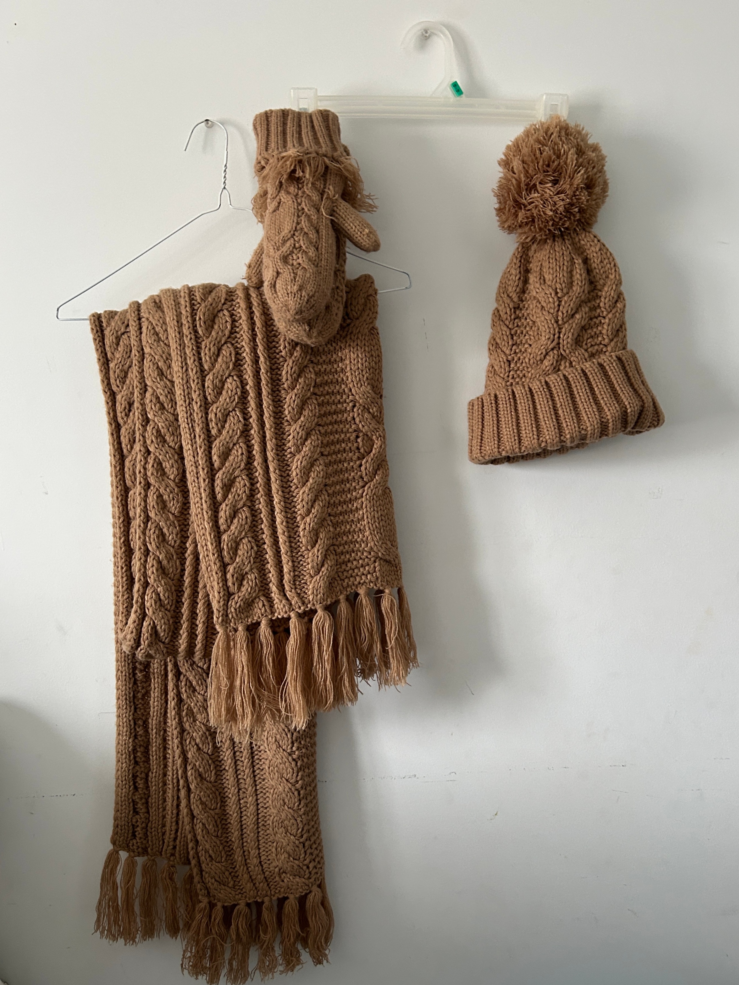 3PCS Love & Lore Scarf, Mittens & Toque Set