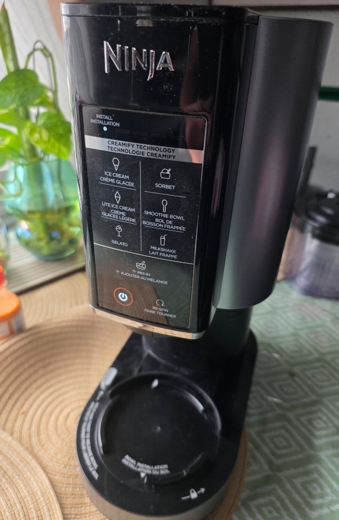 Ninja Icecream Maker - Replacement Machine only - photo 2