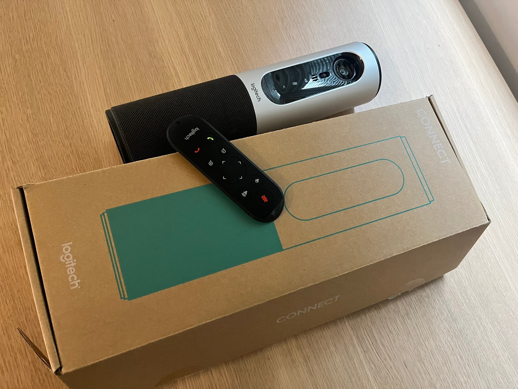 Logitech Connect Portable Conference Webcam - photo 3