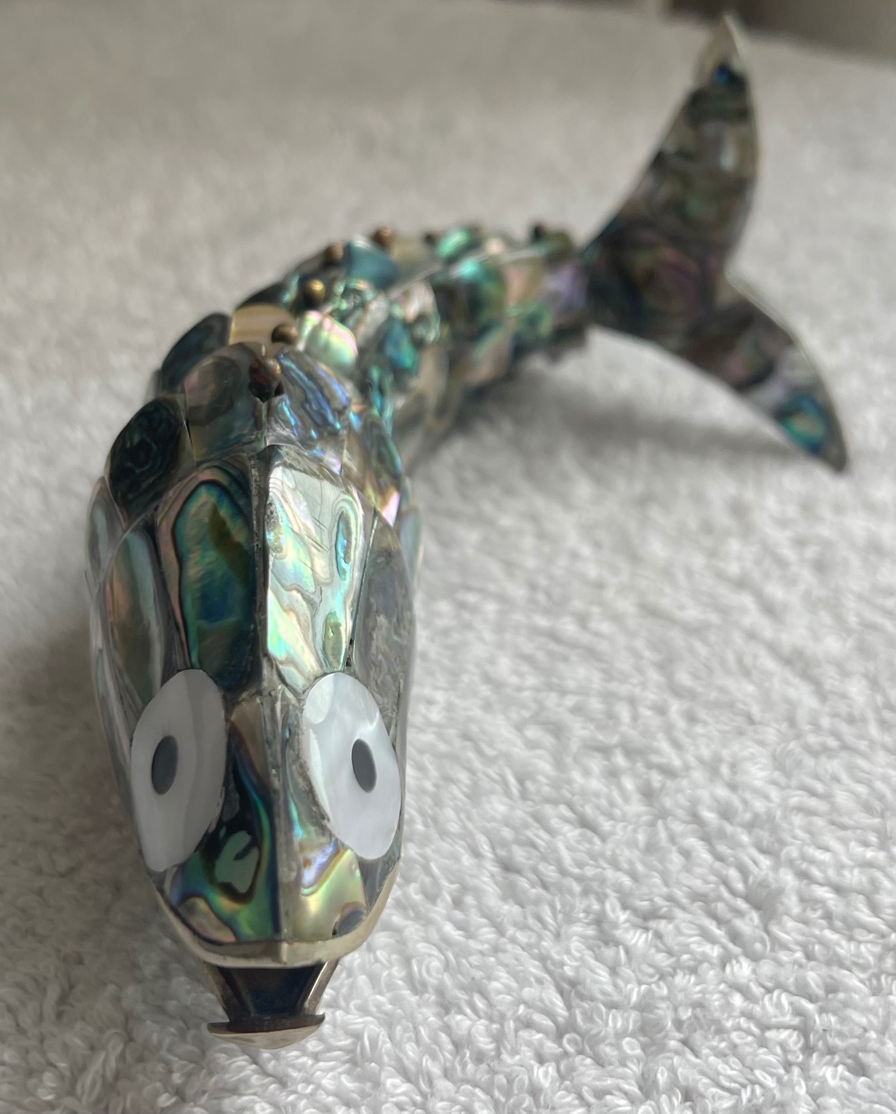 Vintage 8" Articulated Abalone Fish (Bottle Opener) - photo 3