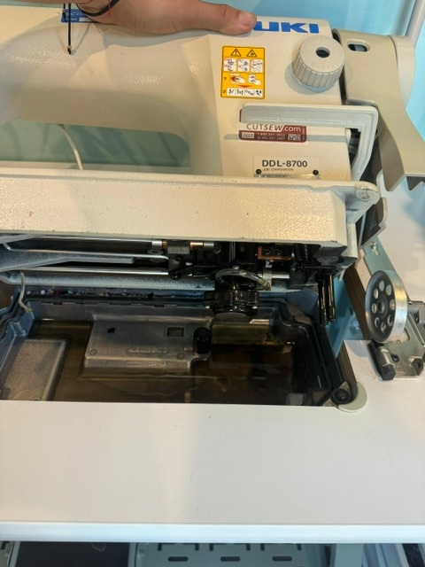 Juki DDL-8700 Industrial Sewing Machine - photo 4