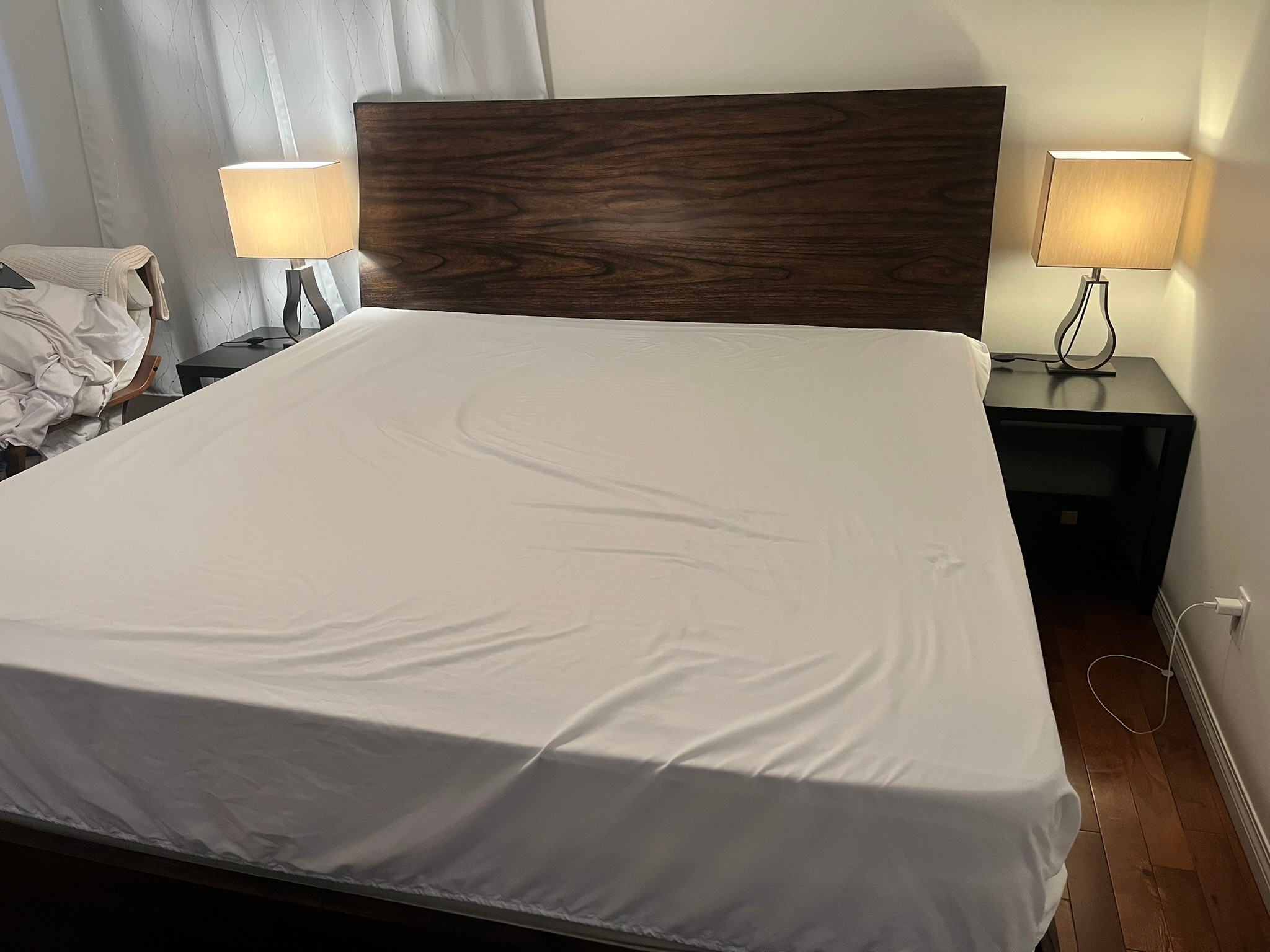 Luxury King Size Bed Set – Like New Great Deal!) - photo 4