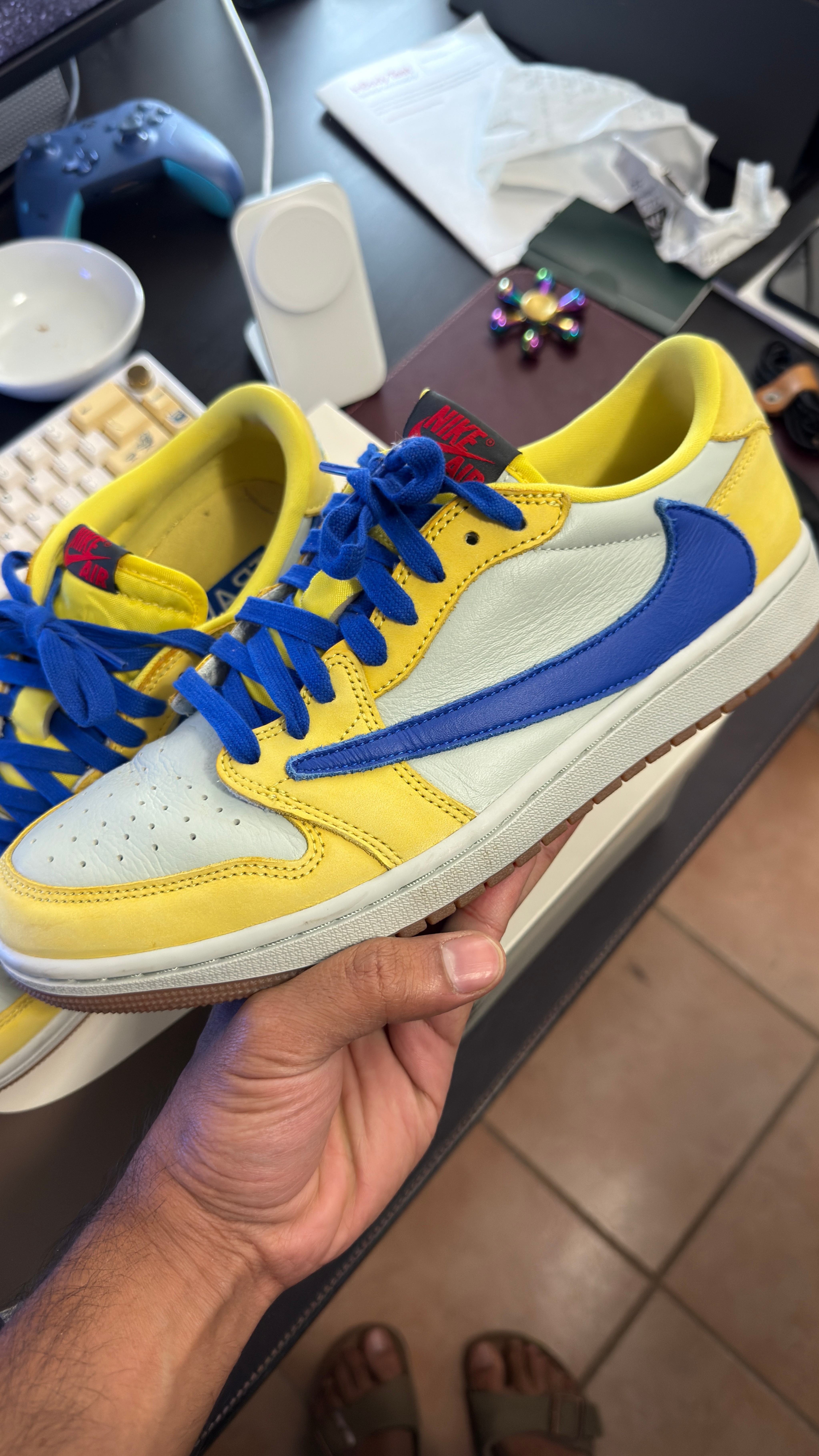 Nike Travis Scott Air Jordan 1 Low OG SP Canary - photo 3