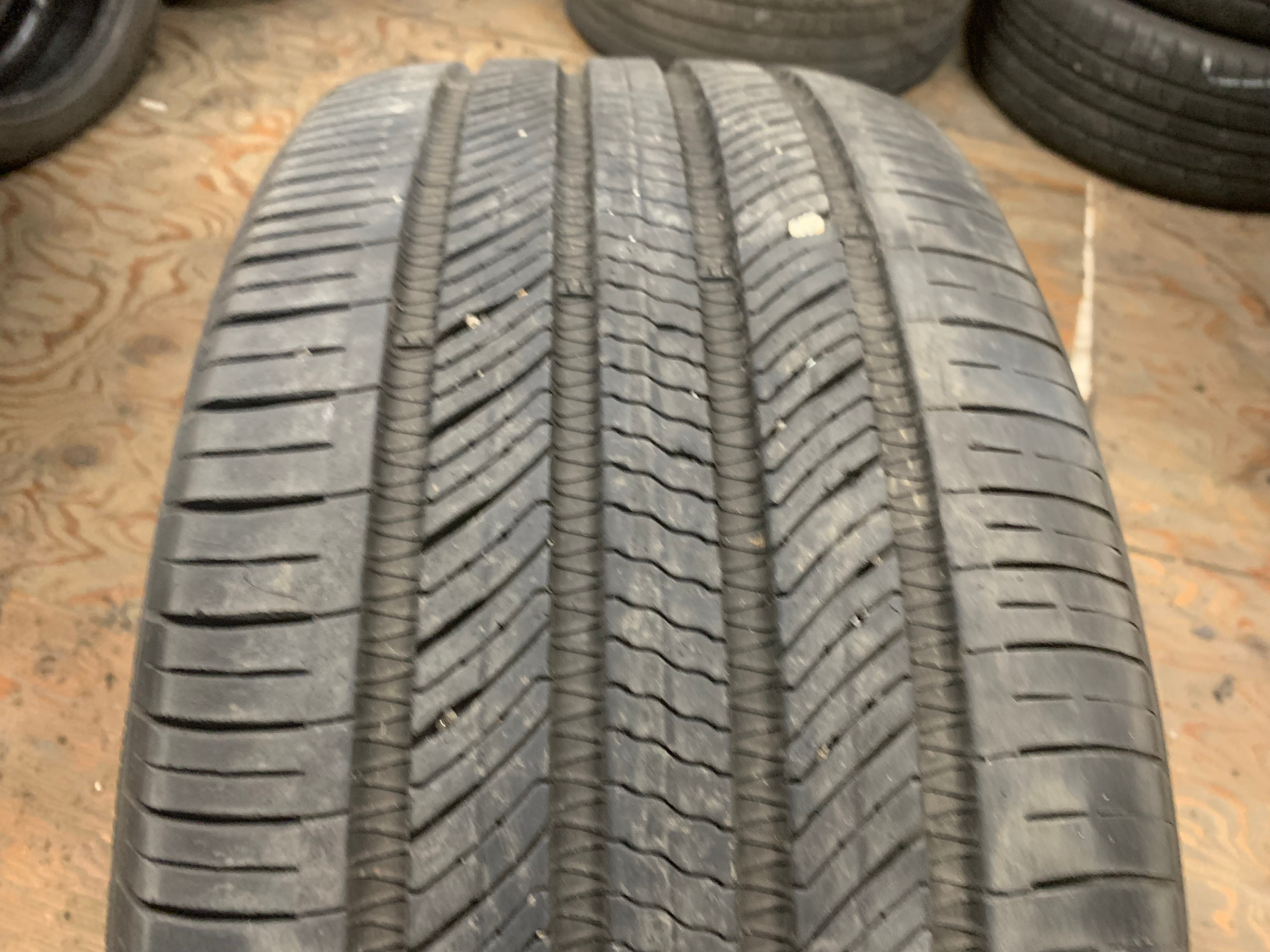 PAIR of 255/35/21 98W M+S Hankook Ion evo A/S SUV with 80/90% - photo 4