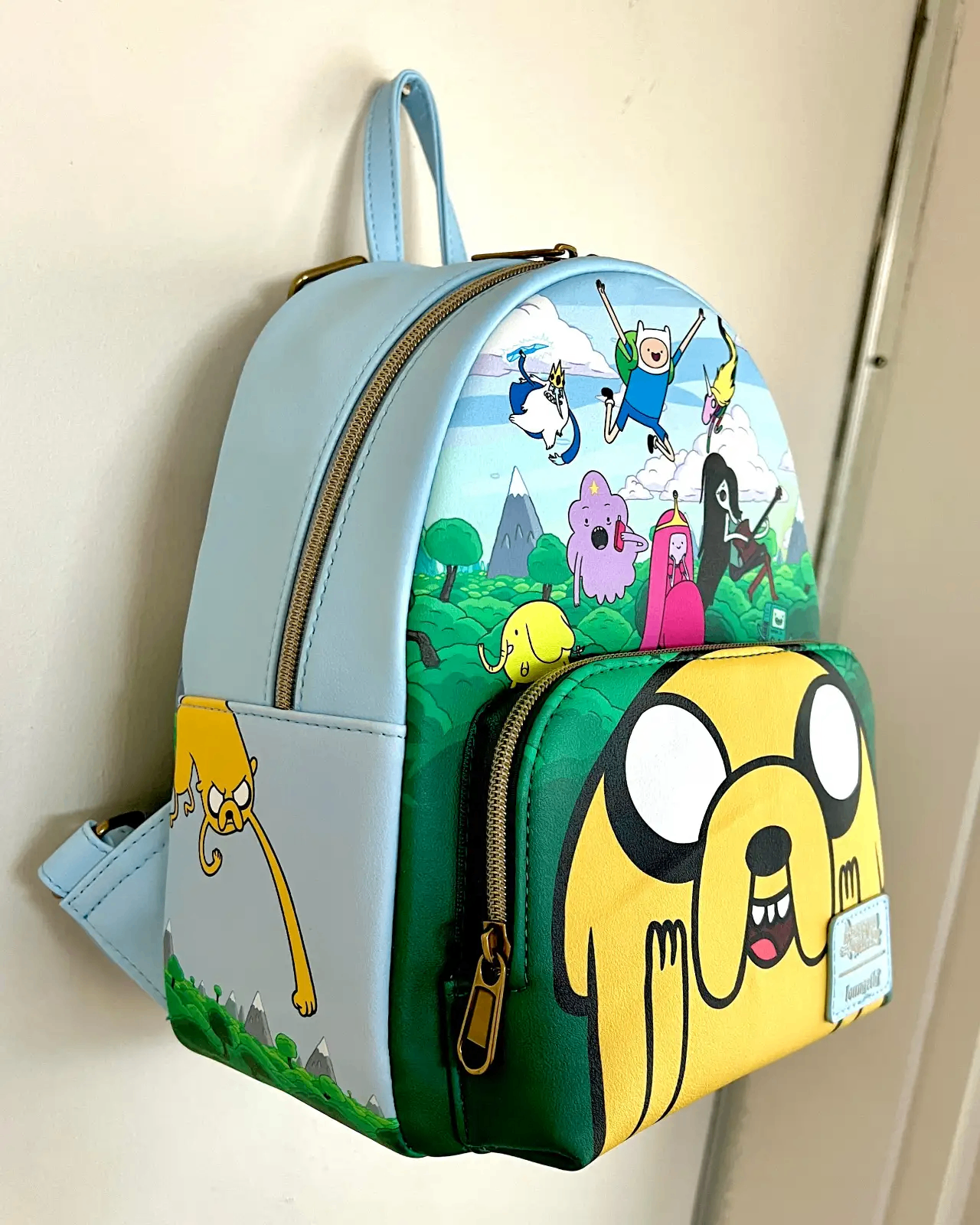 New Loungefly Adventure Time Backpack - photo 4