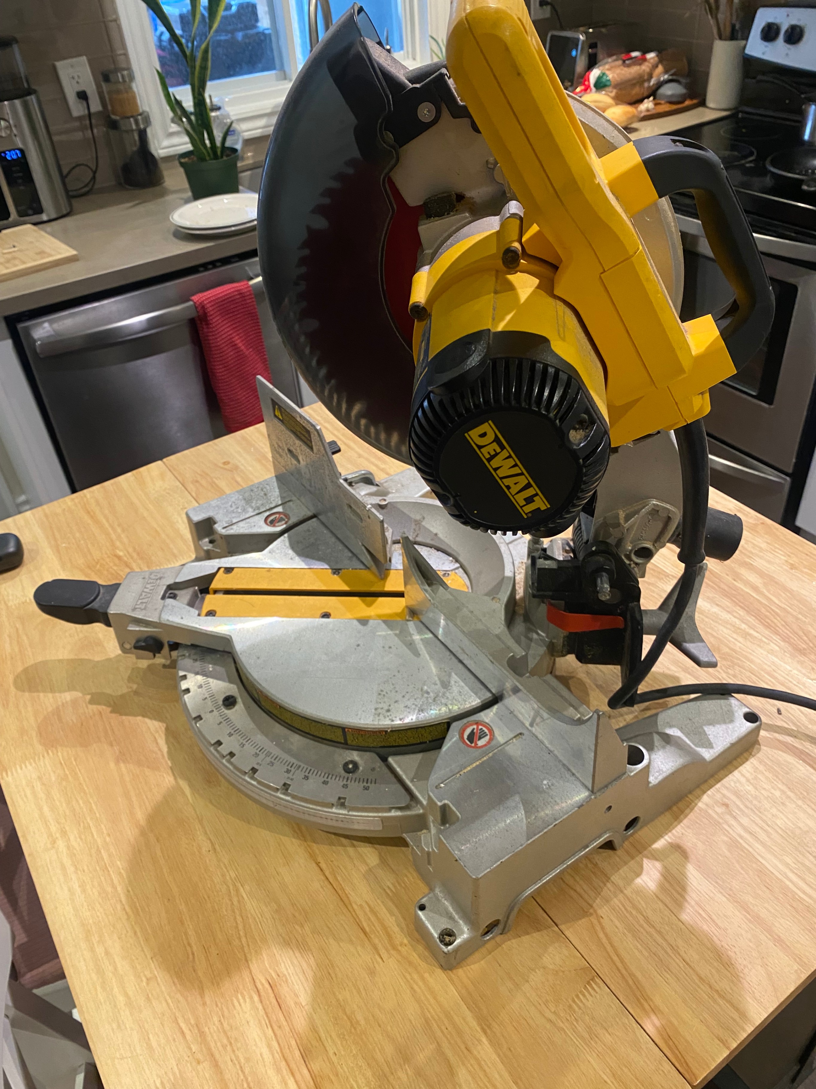 15 Amp 10 in. Electric Single-Bevel Compound Miter Saw