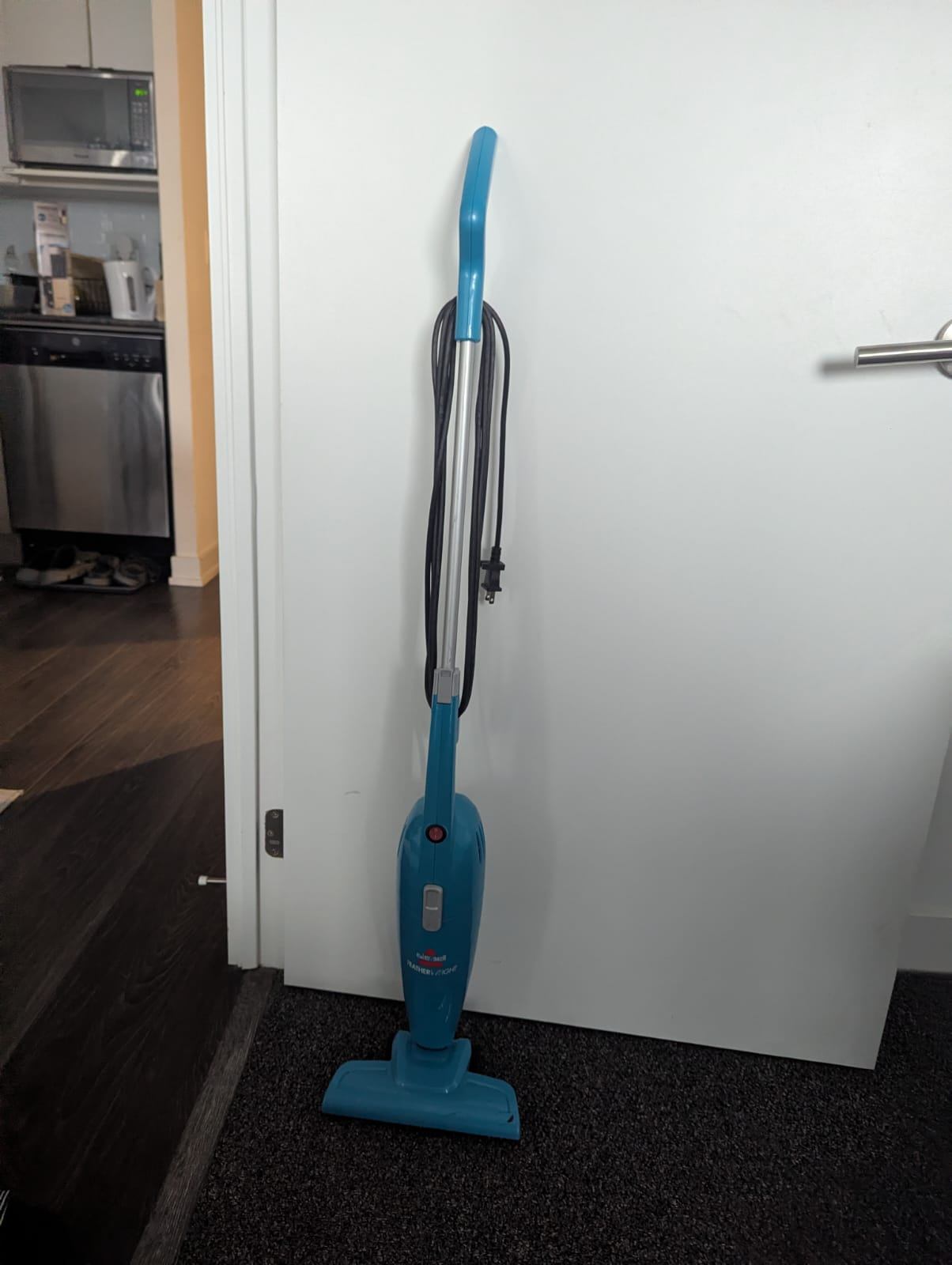 BISSELL Featherweight 3‐in‐1 stick vacuum