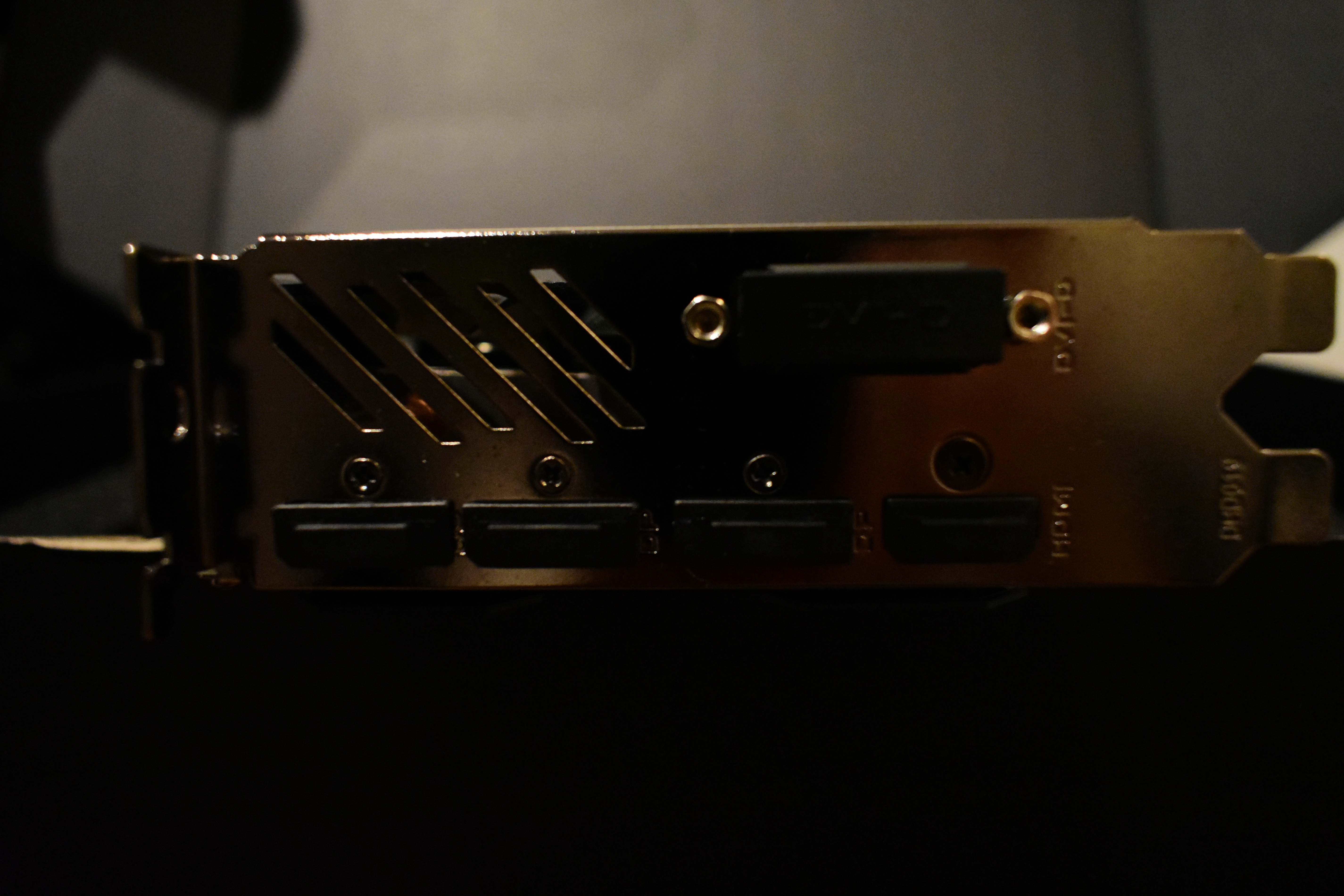 GIGABYTE G1 GAMING GTX1070 8G OC 8K Display - photo 3