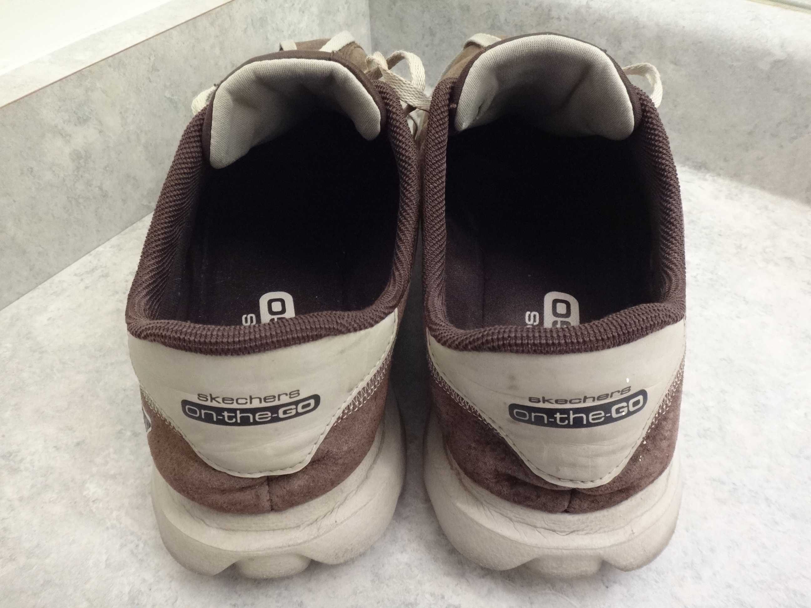 ✅♻️skechers Men's 9.5 Brown and Beige Lace Up Sneakers Shoes - photo 4