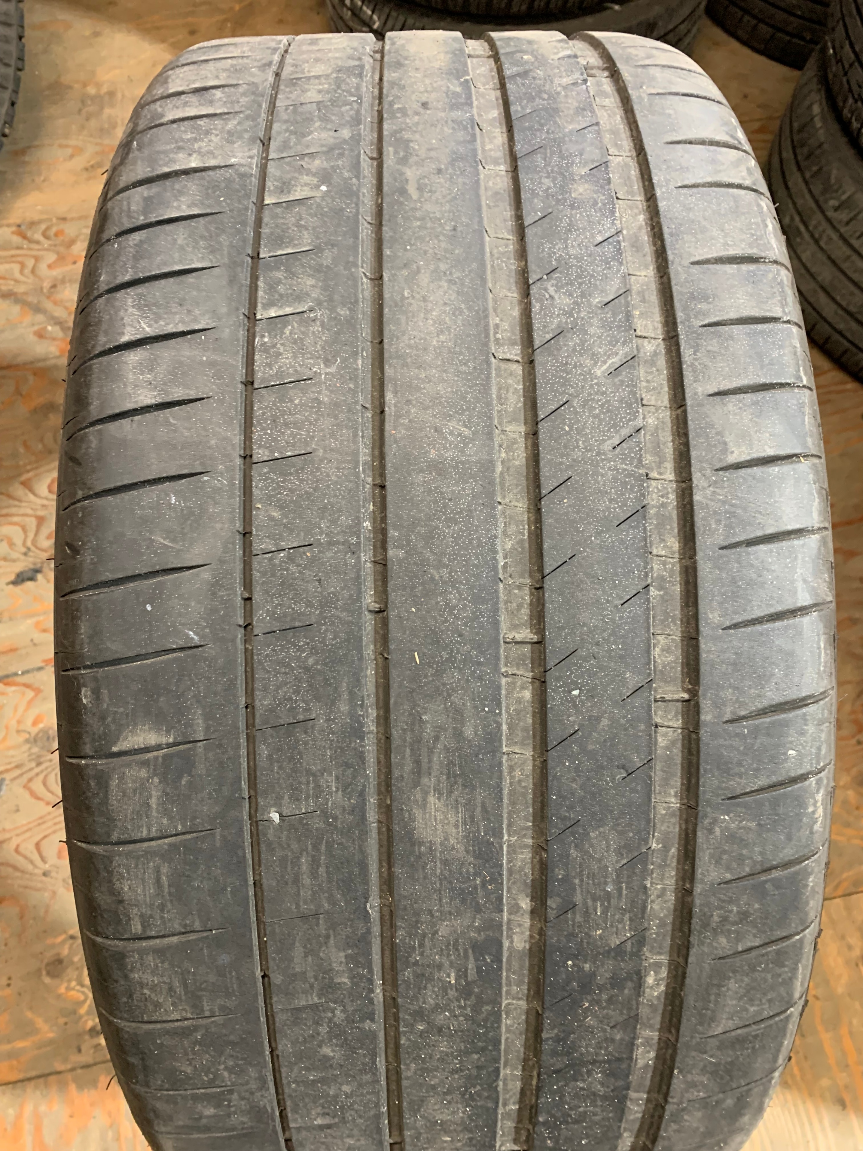 1 X single 325/35/23 XL 115Y Michelin Pilot Sport 4S with 65%
